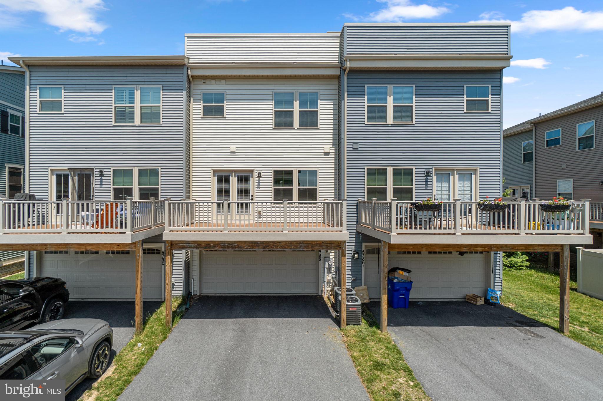 LAKE LINGANORE OAKDALE - Residential