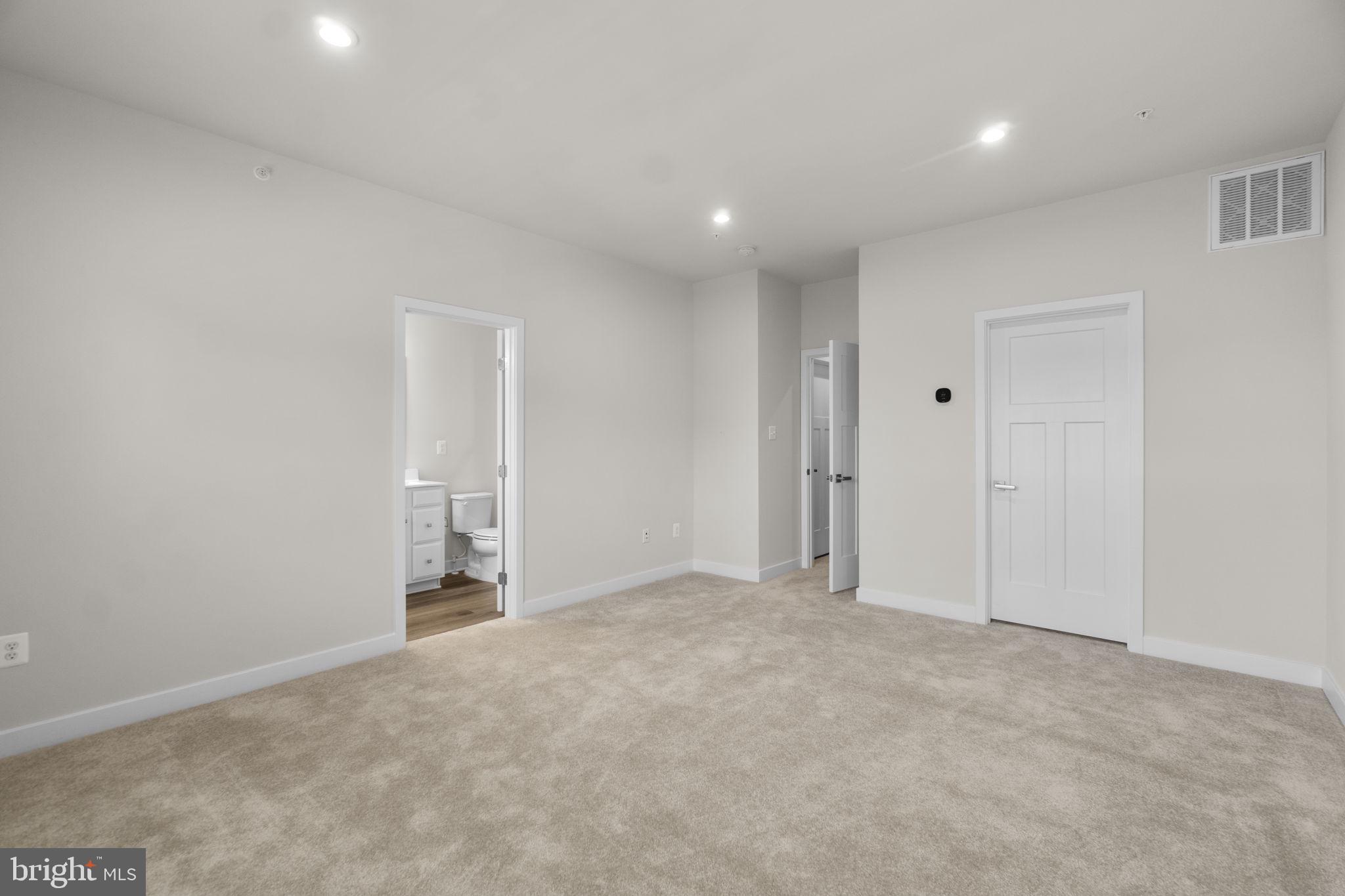 LAKE LINGANORE OAKDALE - Residential