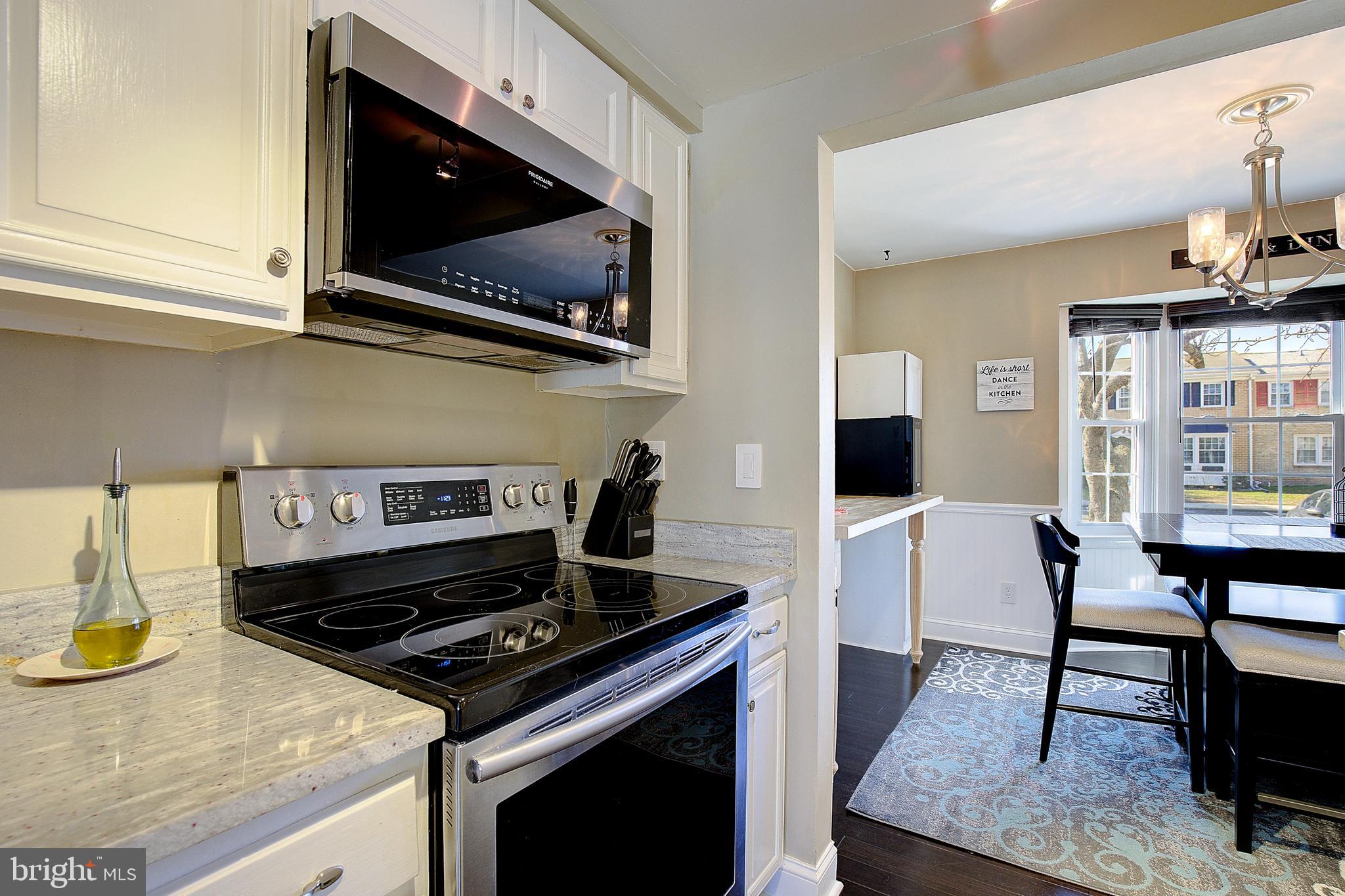 CROFTON SQUARE - Residential