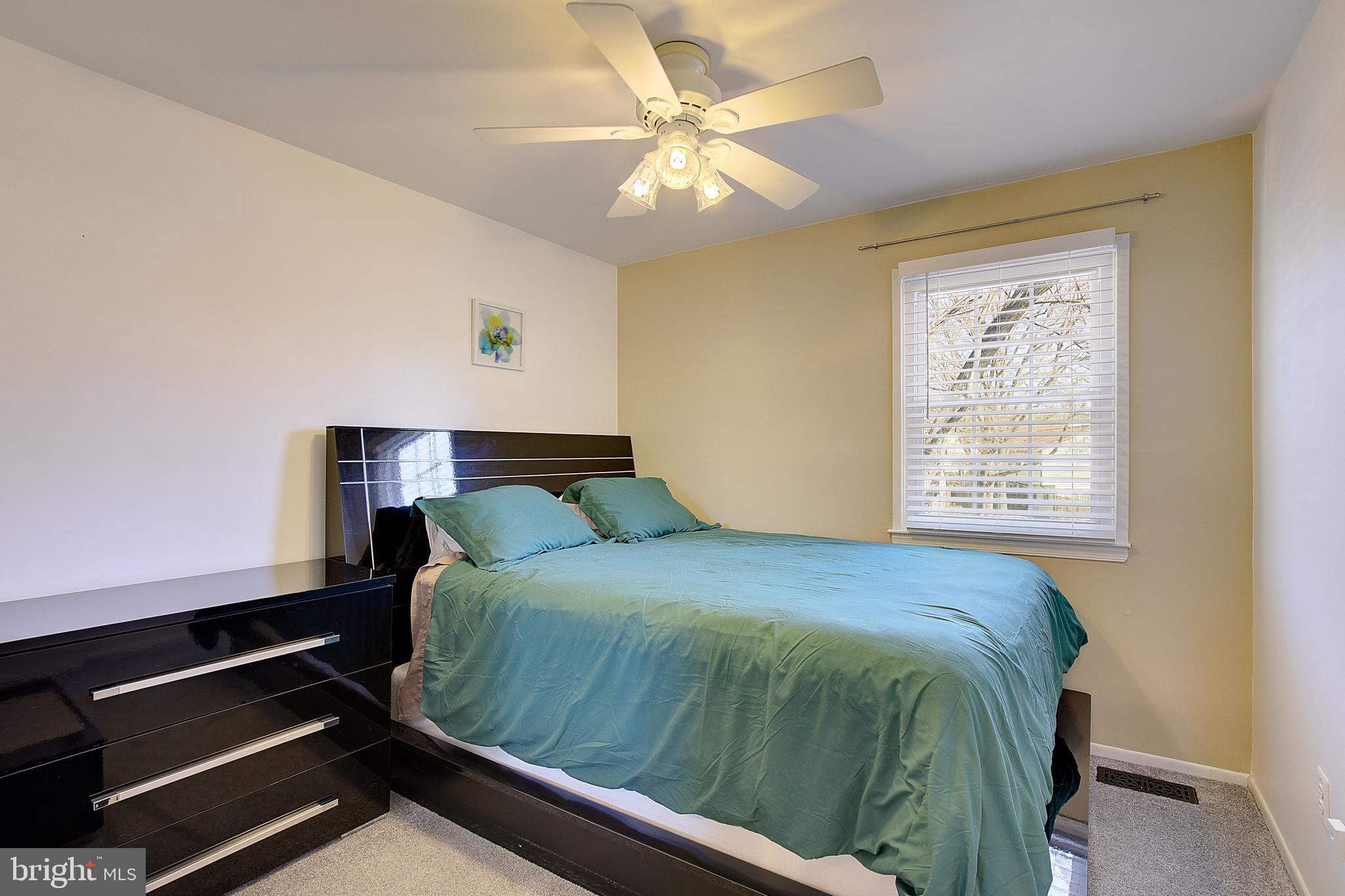 CROFTON SQUARE - Residential