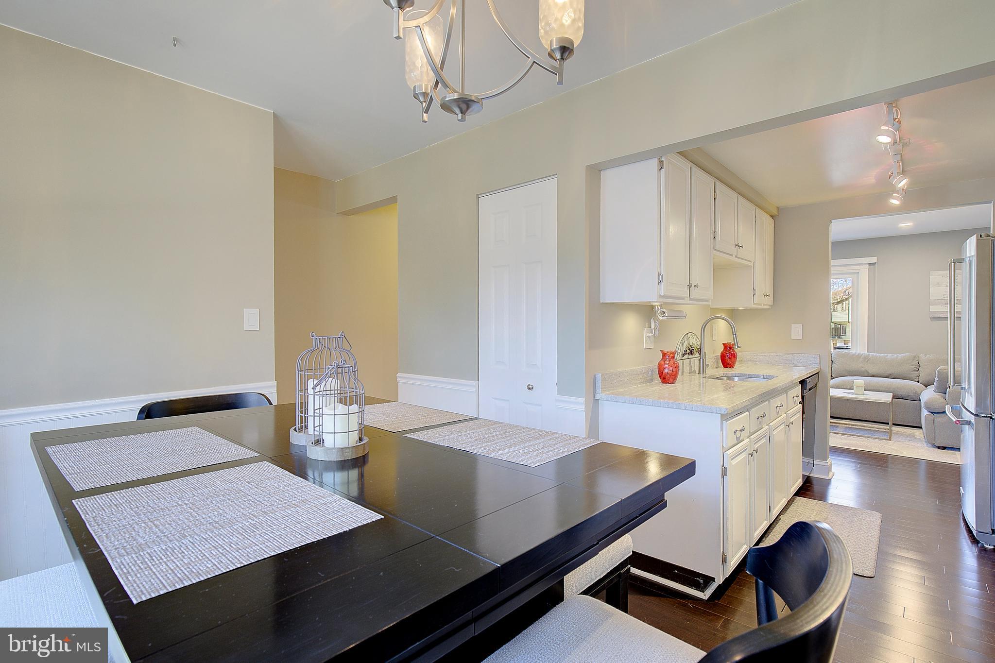 CROFTON SQUARE - Residential