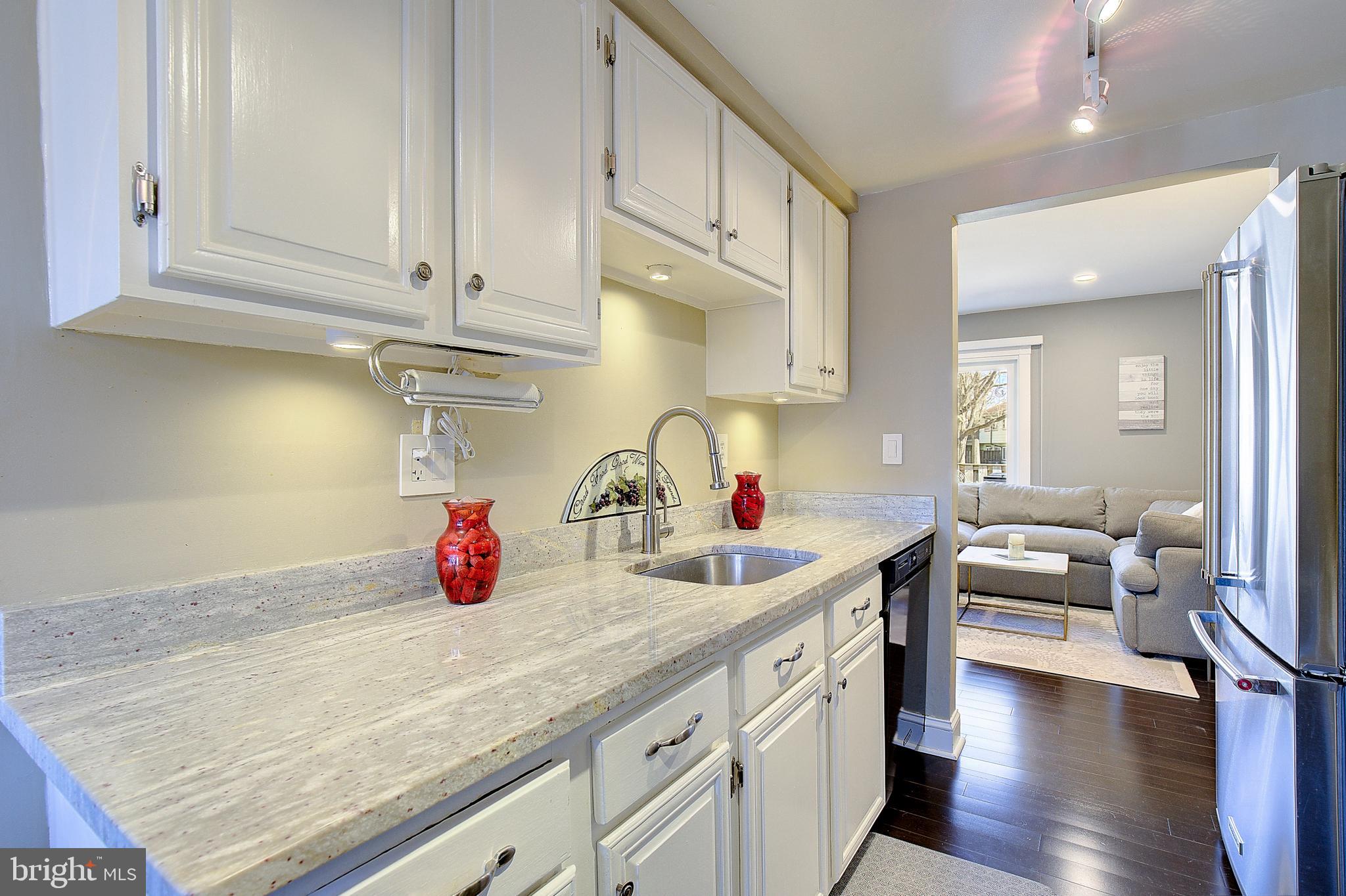 CROFTON SQUARE - Residential