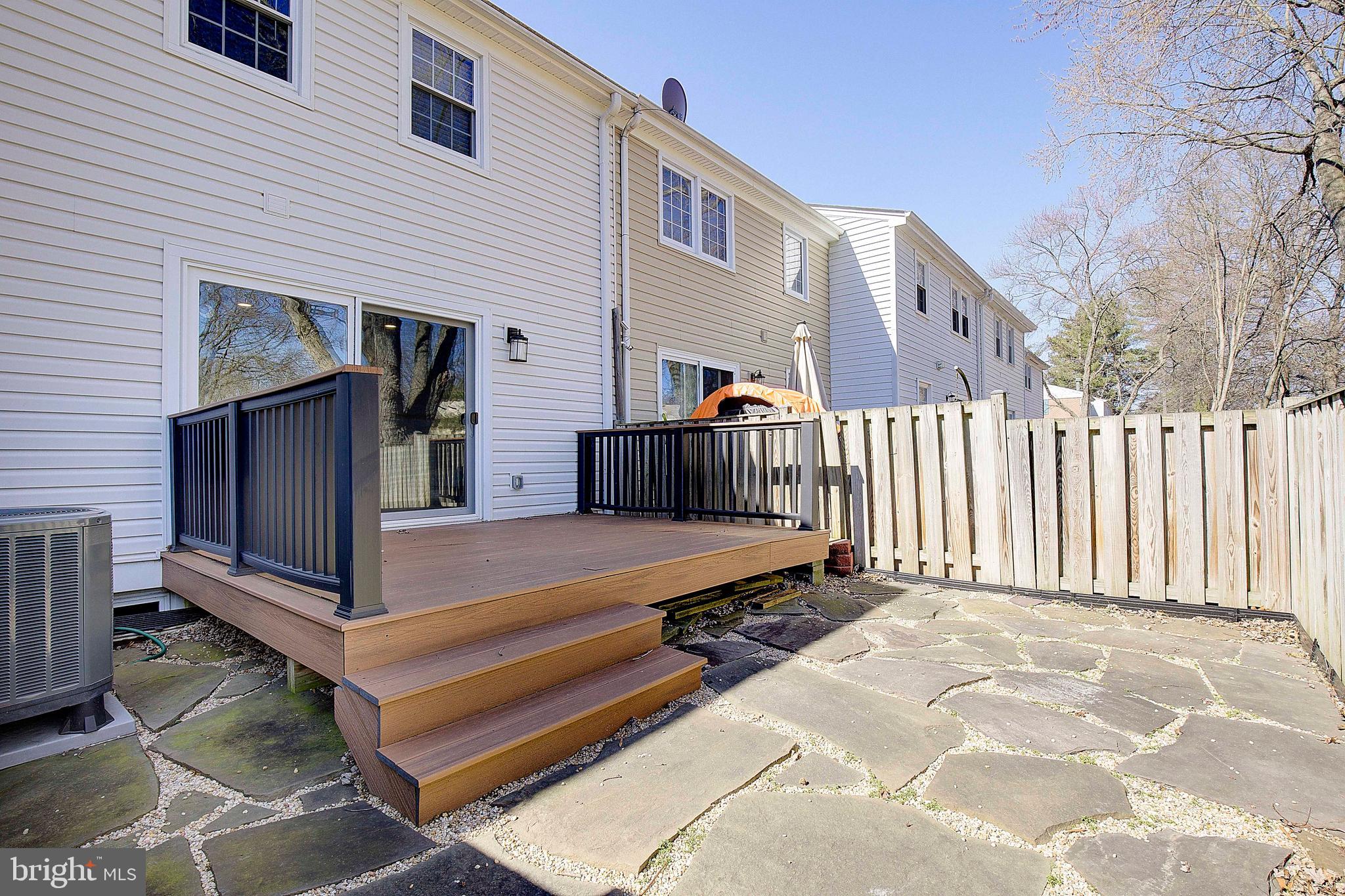 CROFTON SQUARE - Residential