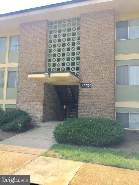 HOLLY HILL CONDOMINIUMS - Residential Lease