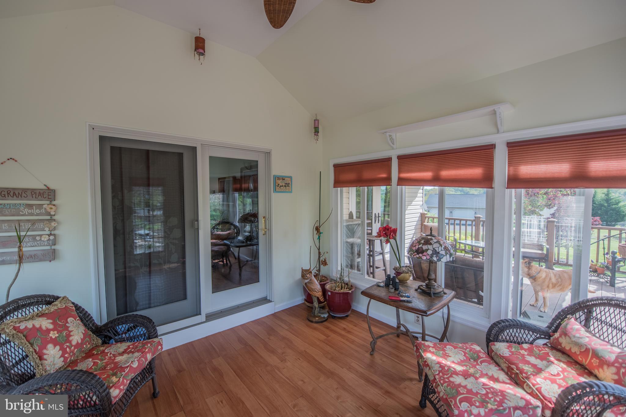 RIDGE VIEW - Residential