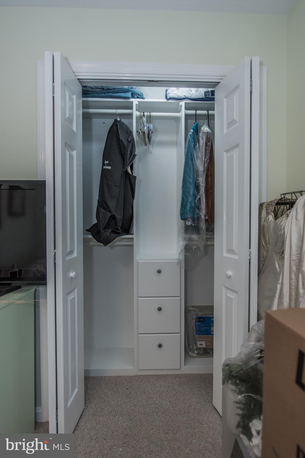 RIDGE VIEW - Residential