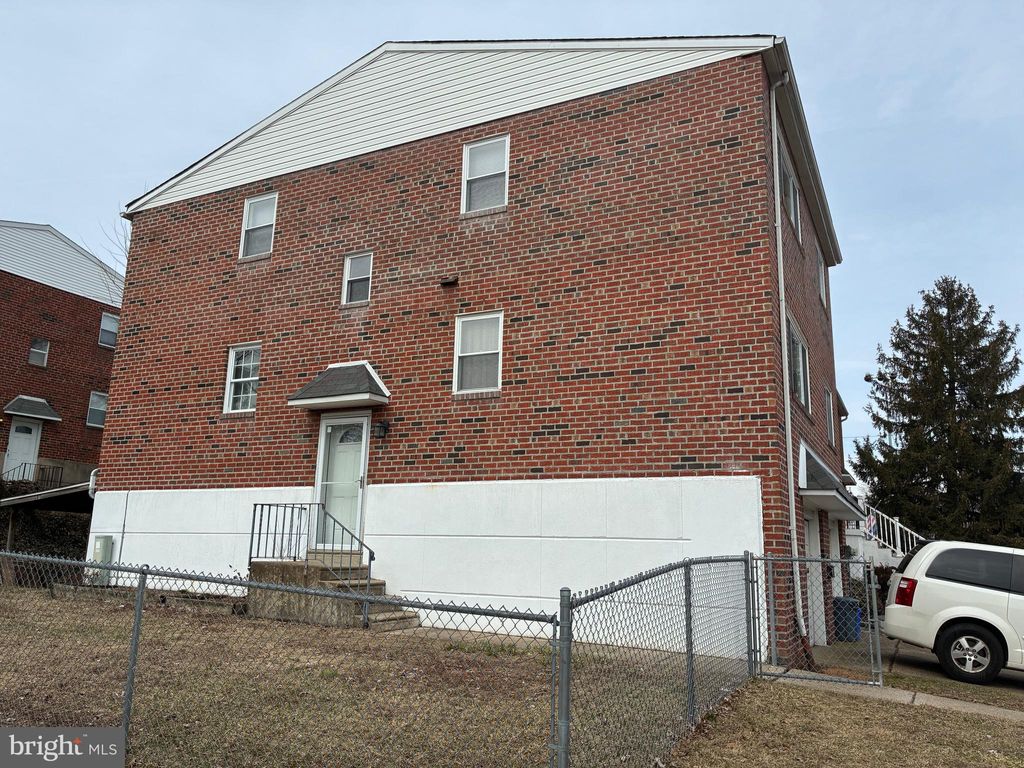 Photo of 4206 Chalfont Place, PHILADELPHIA, PA 19154 (MLS # PAPH2592560)
