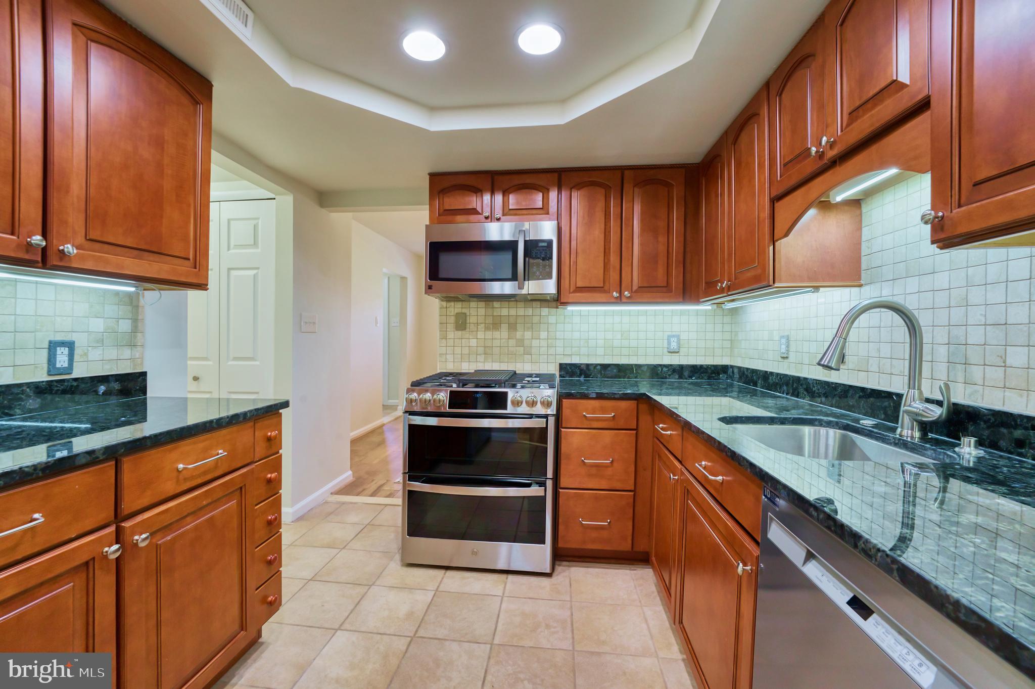 SUGARLAND RUN - Residential