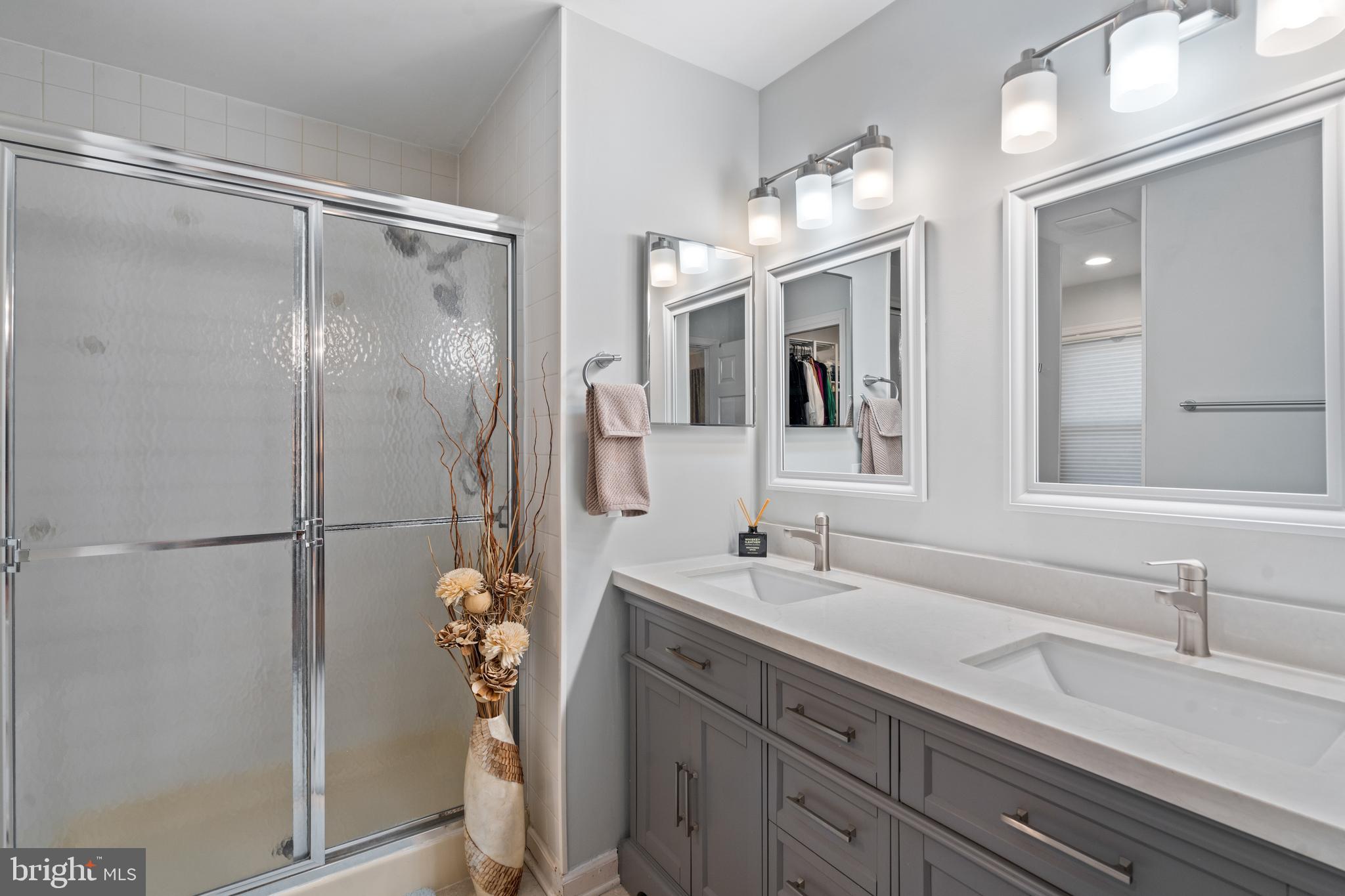 SENECA RIDGE - Residential