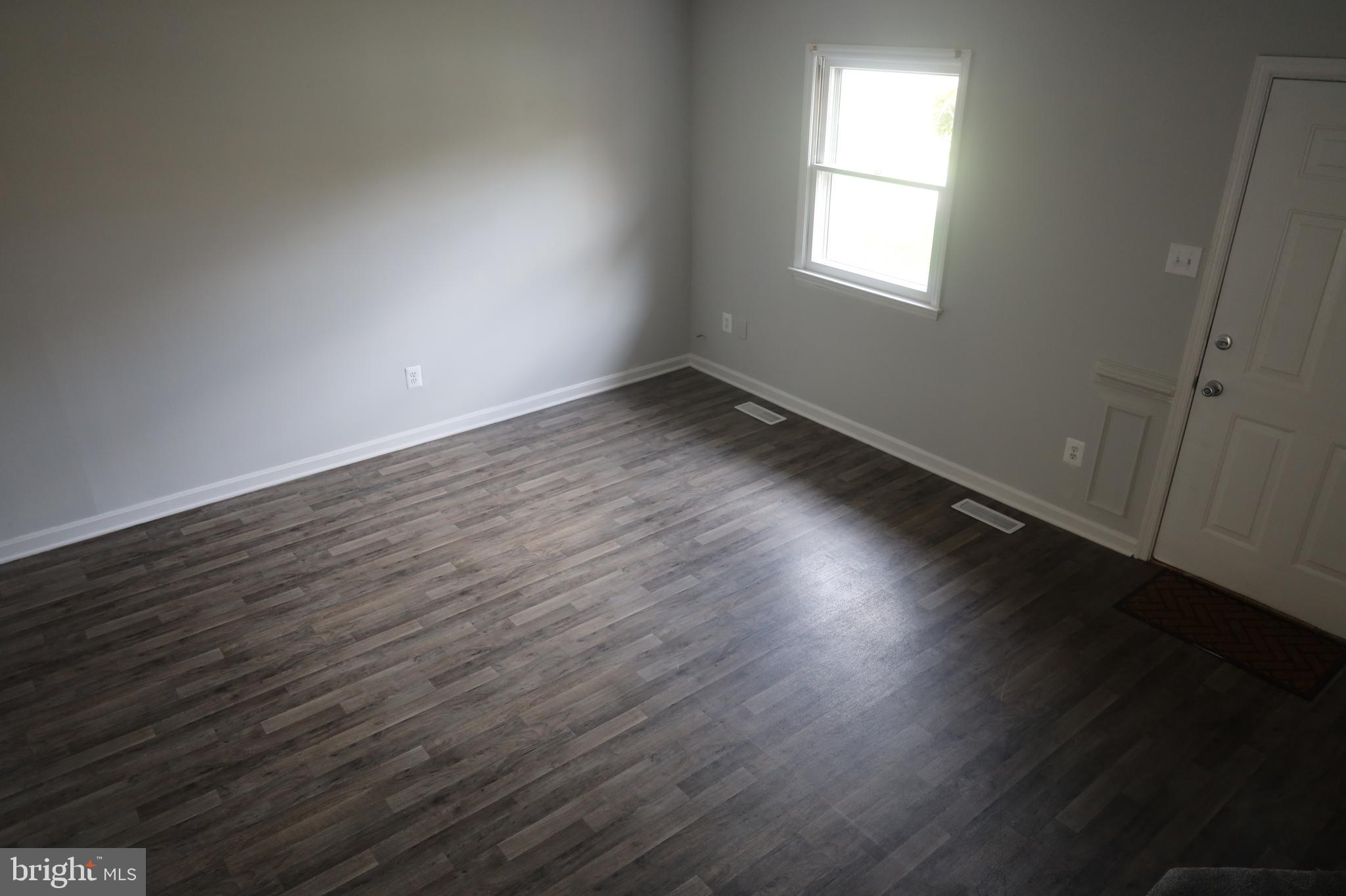 LONDONTOWNE - Residential