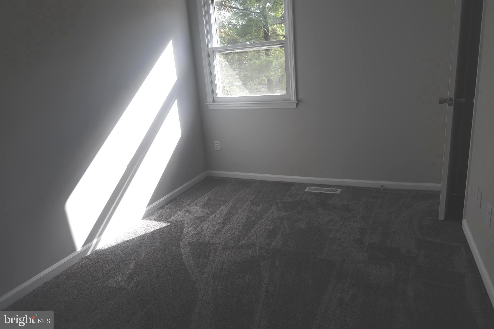 LONDONTOWNE - Residential