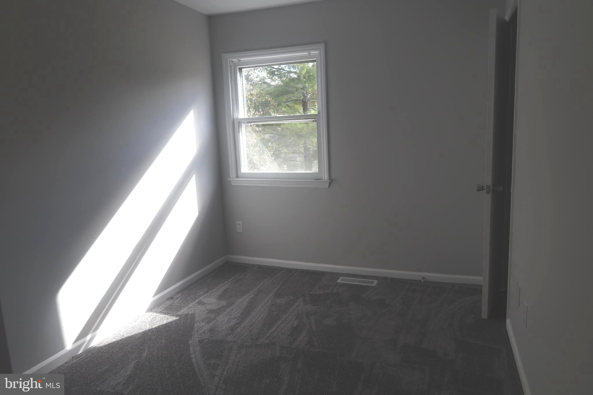 LONDONTOWNE - Residential