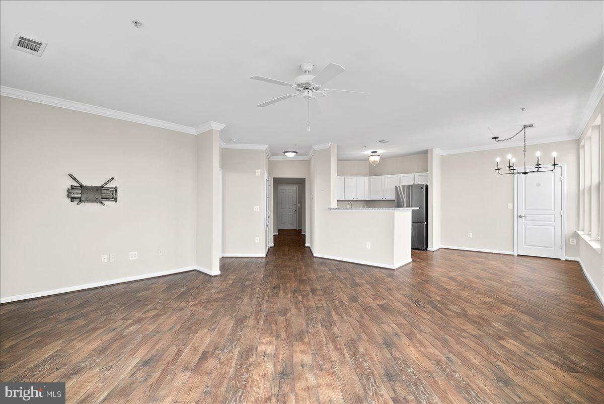 SAVOY AT RESTON TOWN CENTER - Residential