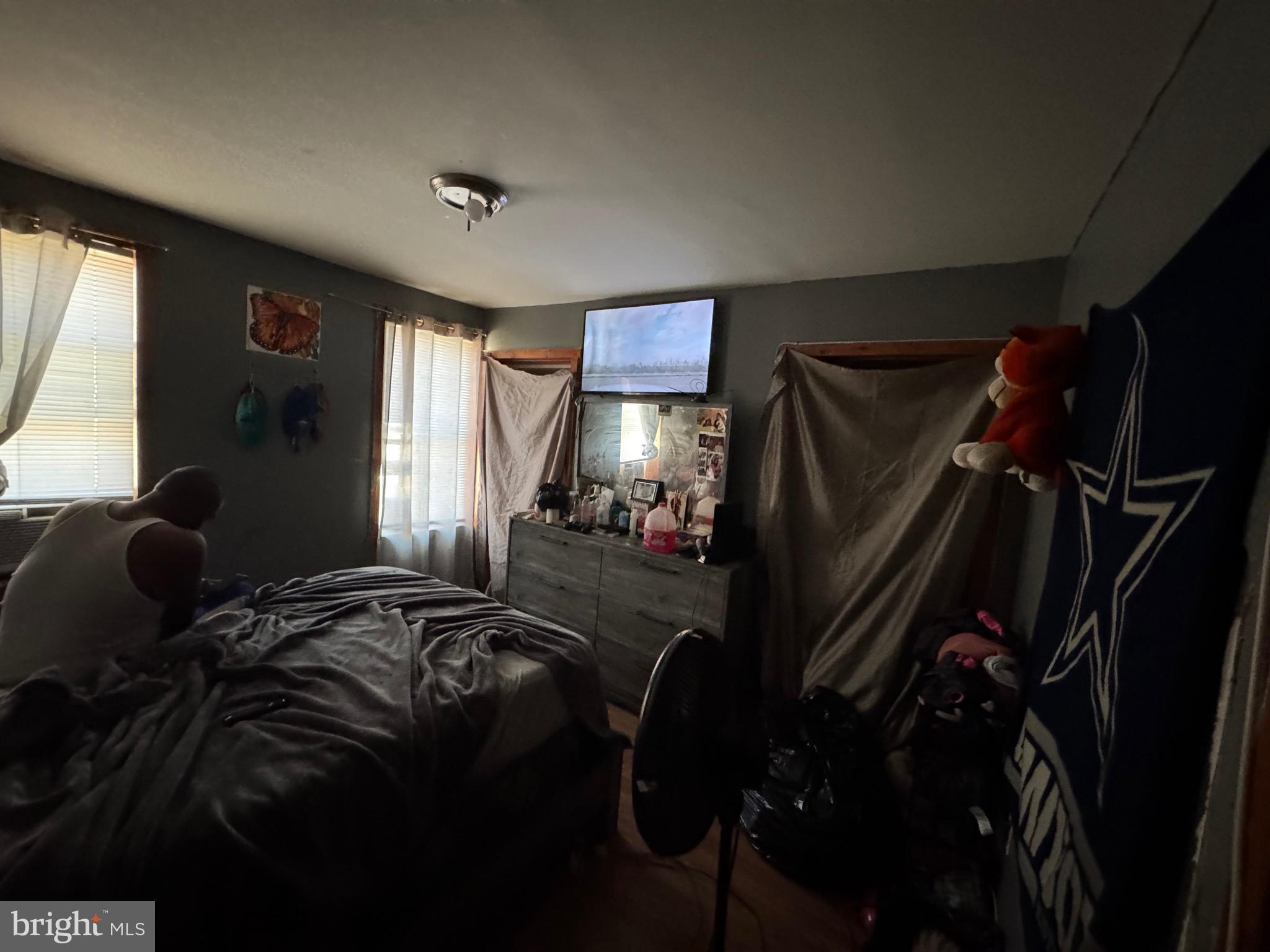 PHILADELPHIA (SOUTHWEST) - Residential