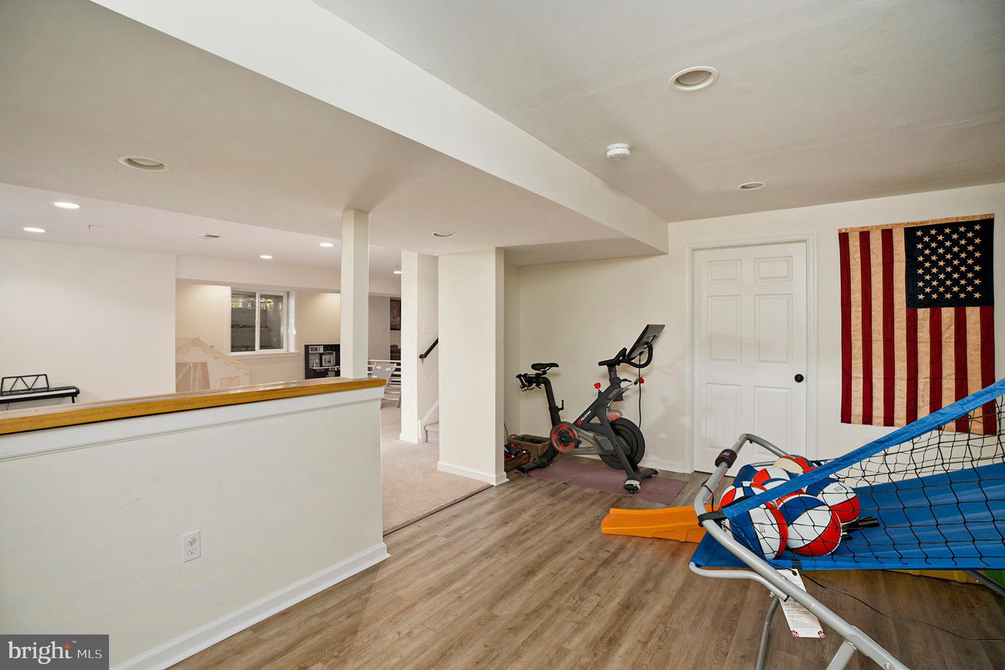 BRIDGE VALLEY AT FUR - Residential