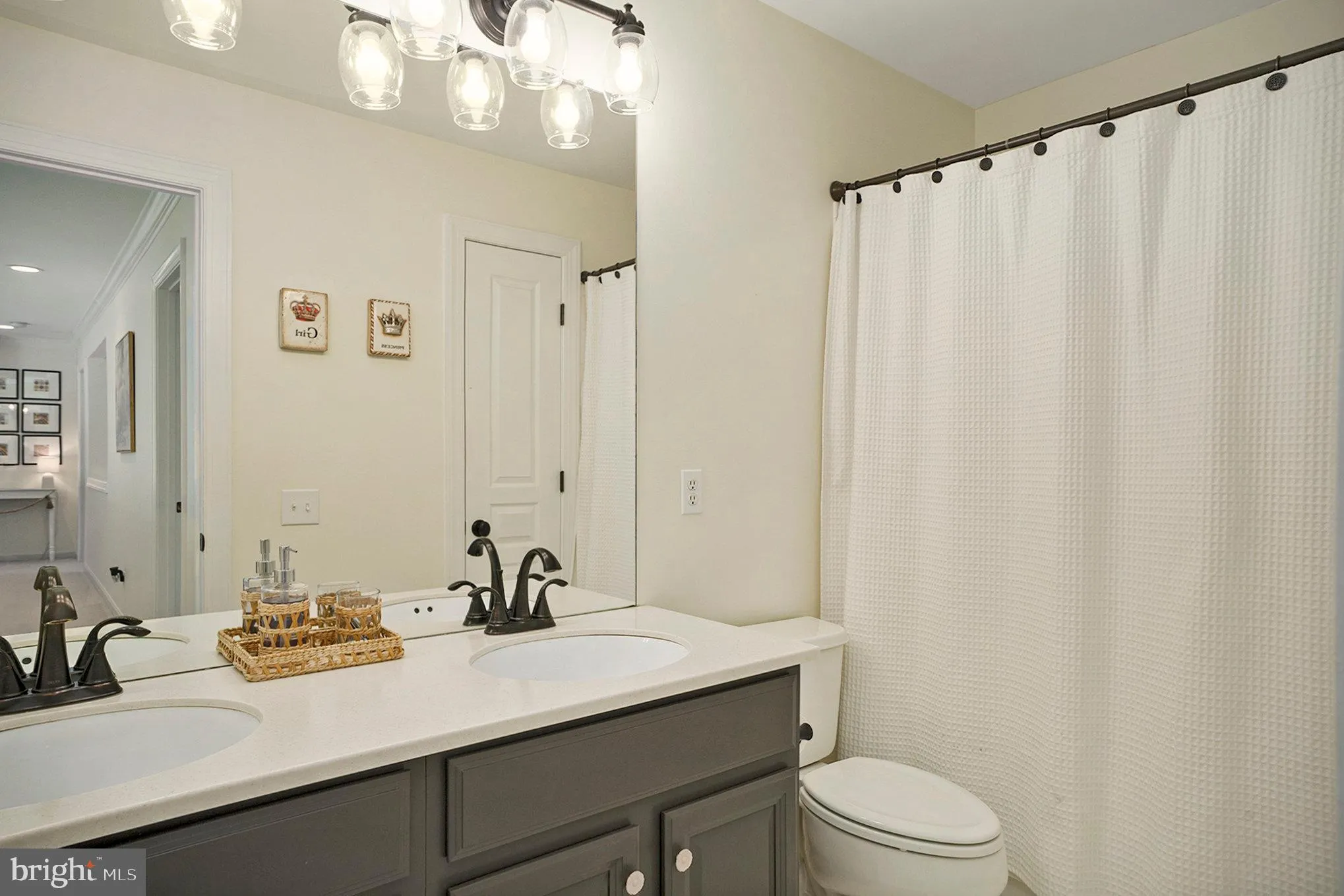 Furlong, Pennsylvania 18925, United States, 4 Bedrooms Bedrooms, ,3 BathroomsBathrooms,Residential,Coming Soon,224427