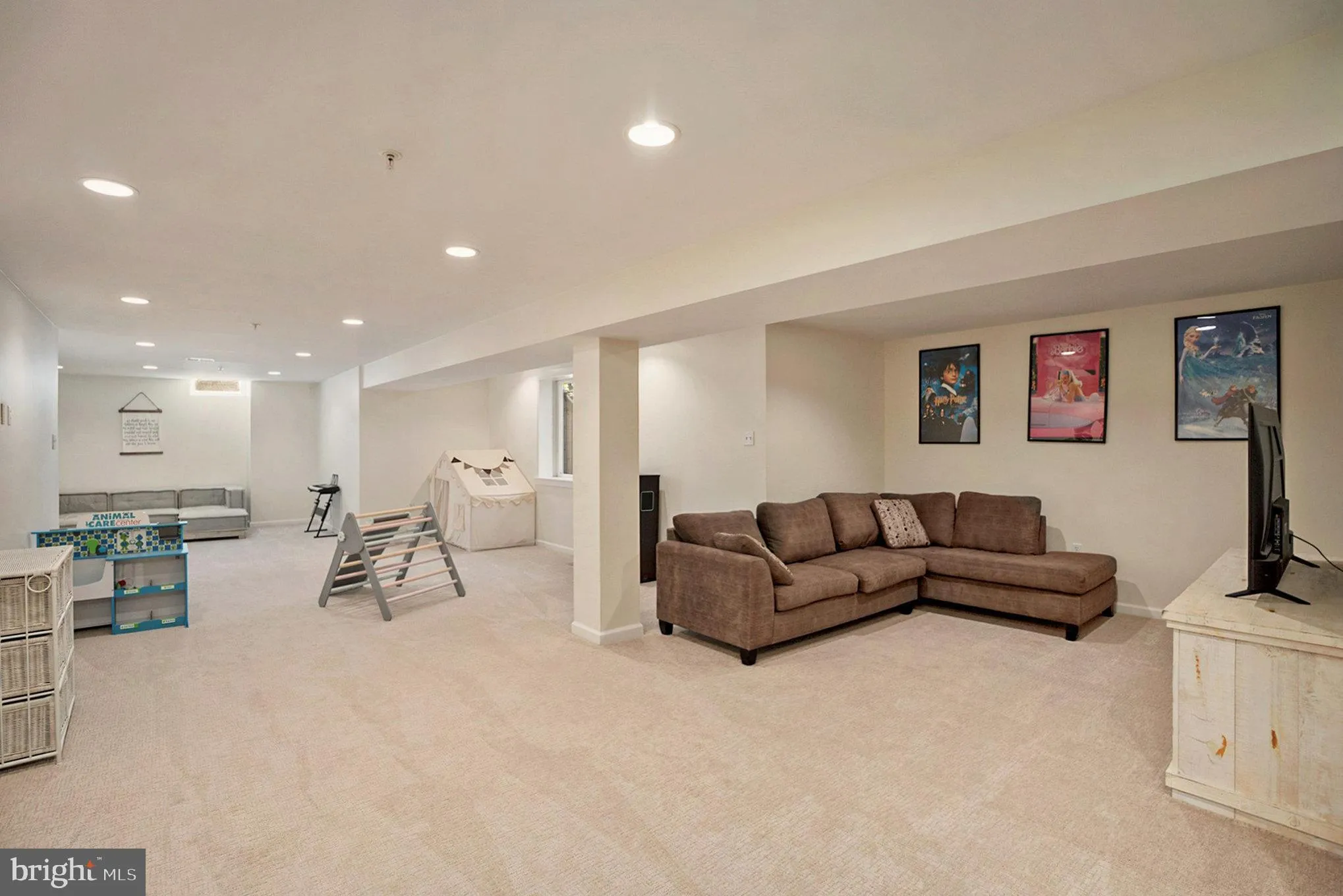 Furlong, Pennsylvania 18925, United States, 4 Bedrooms Bedrooms, ,3 BathroomsBathrooms,Residential,Coming Soon,224427