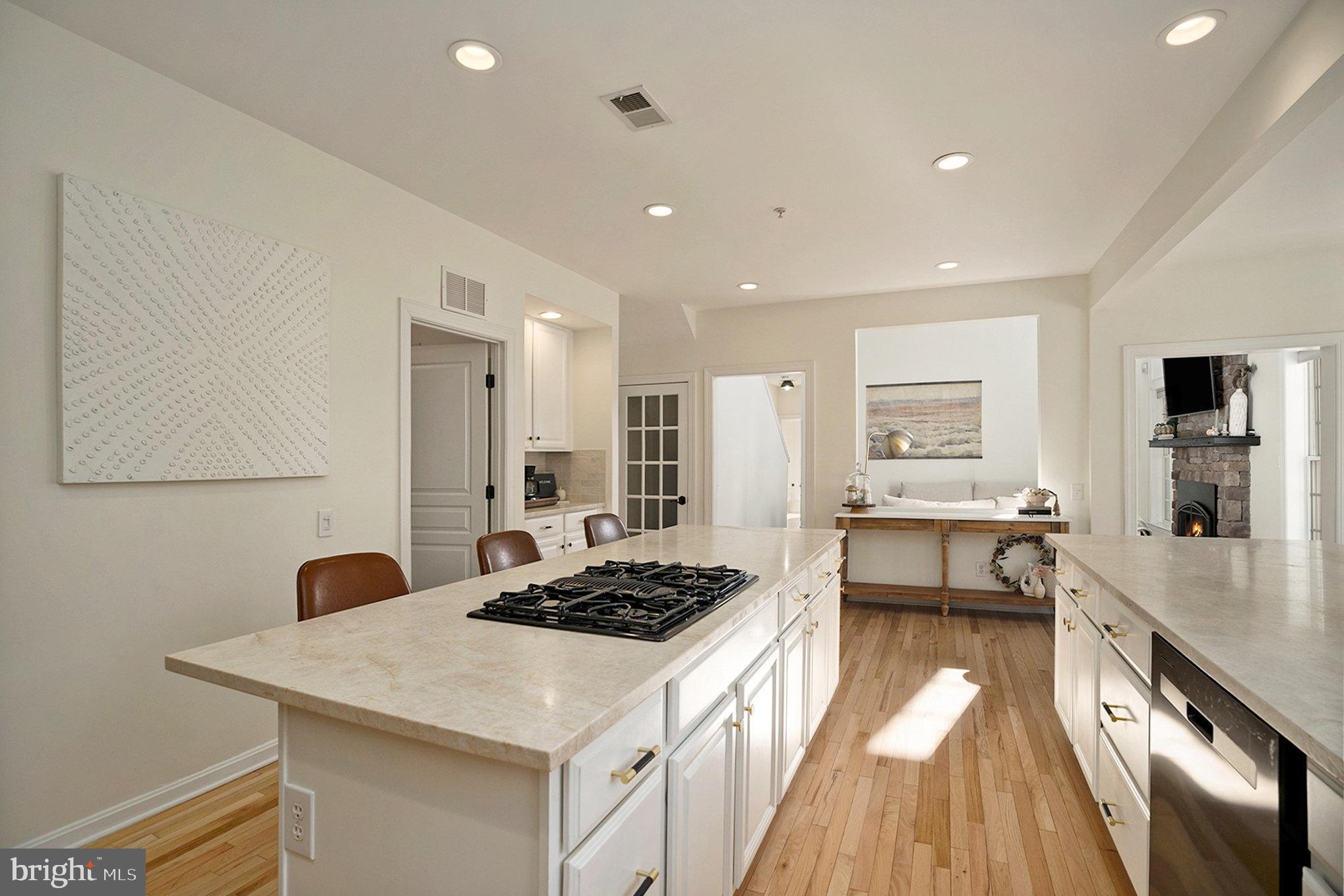 BRIDGE VALLEY AT FUR - Residential