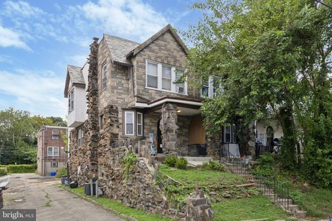 142 SPRINGTON ROAD UPPER DARBY PA 19082