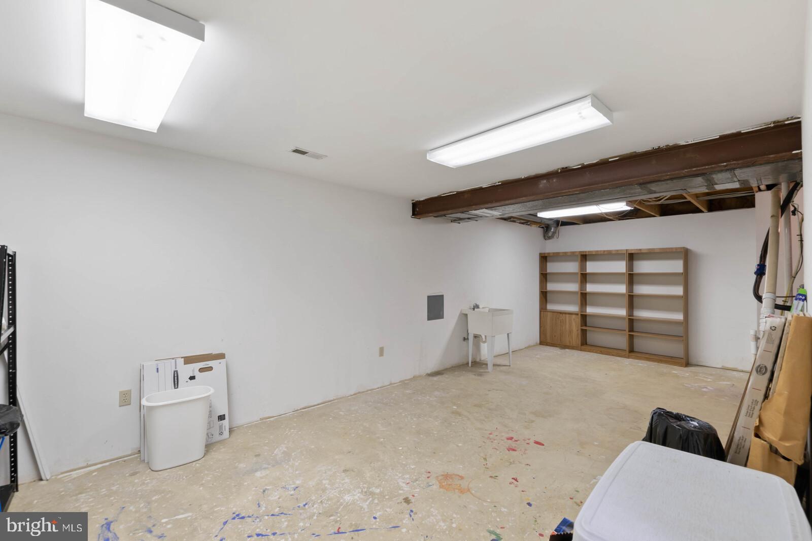 SPRING LAKE WOODS - Residential