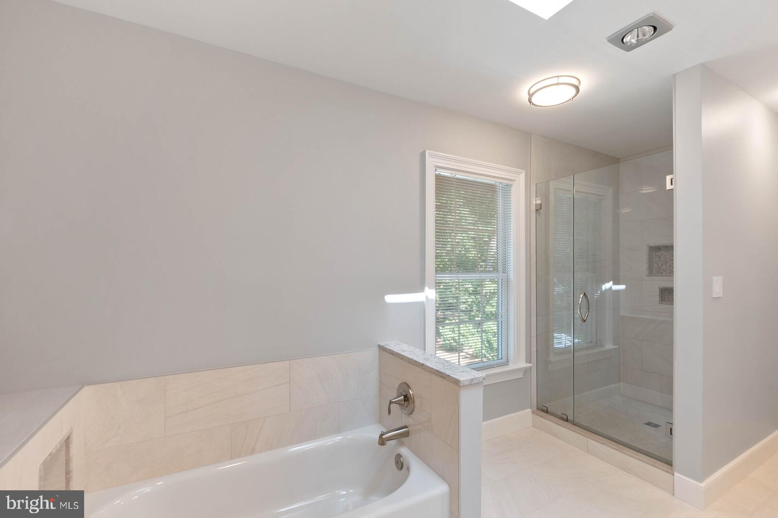 SPRING LAKE WOODS - Residential