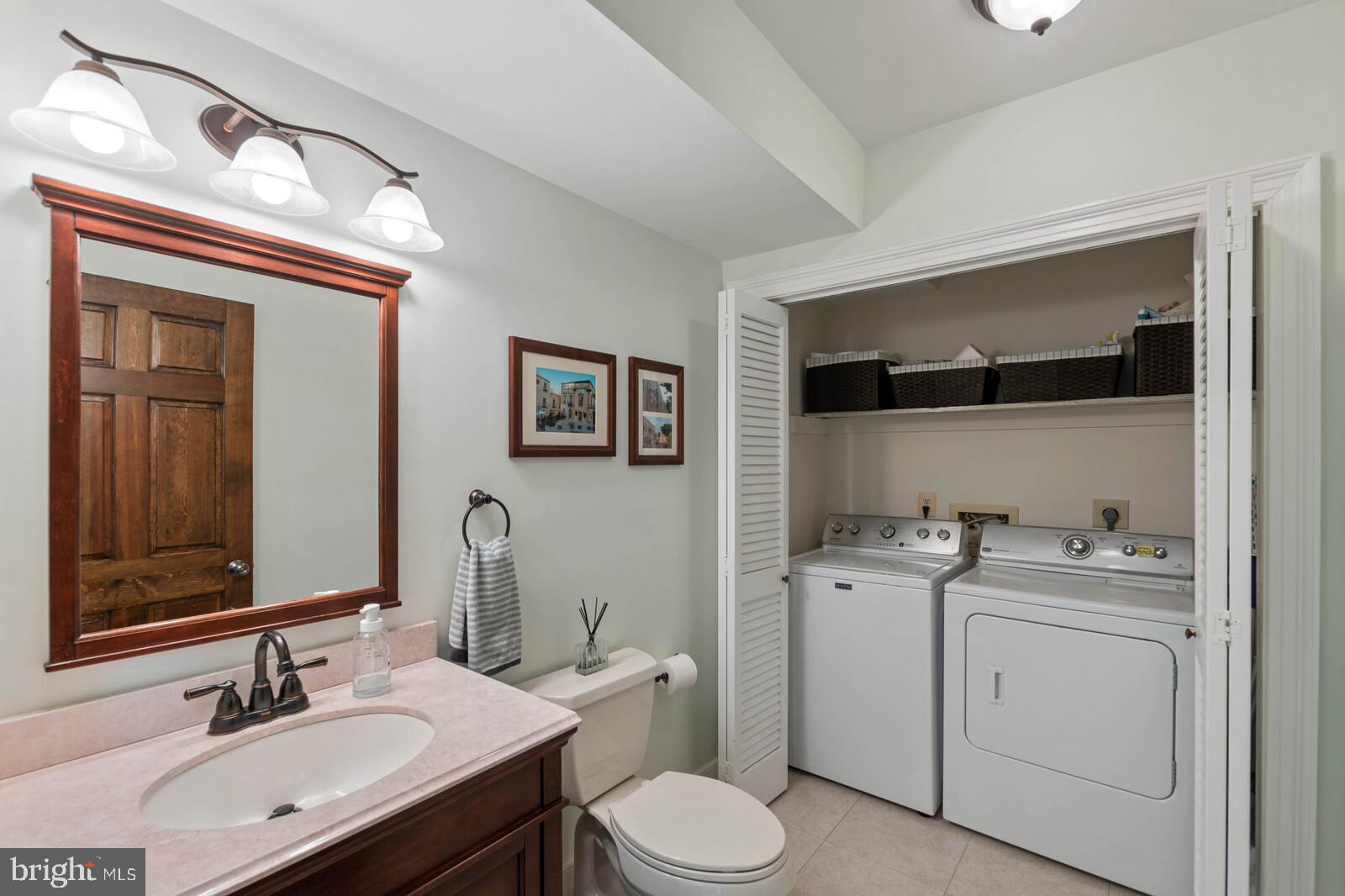 SPRING LAKE WOODS - Residential