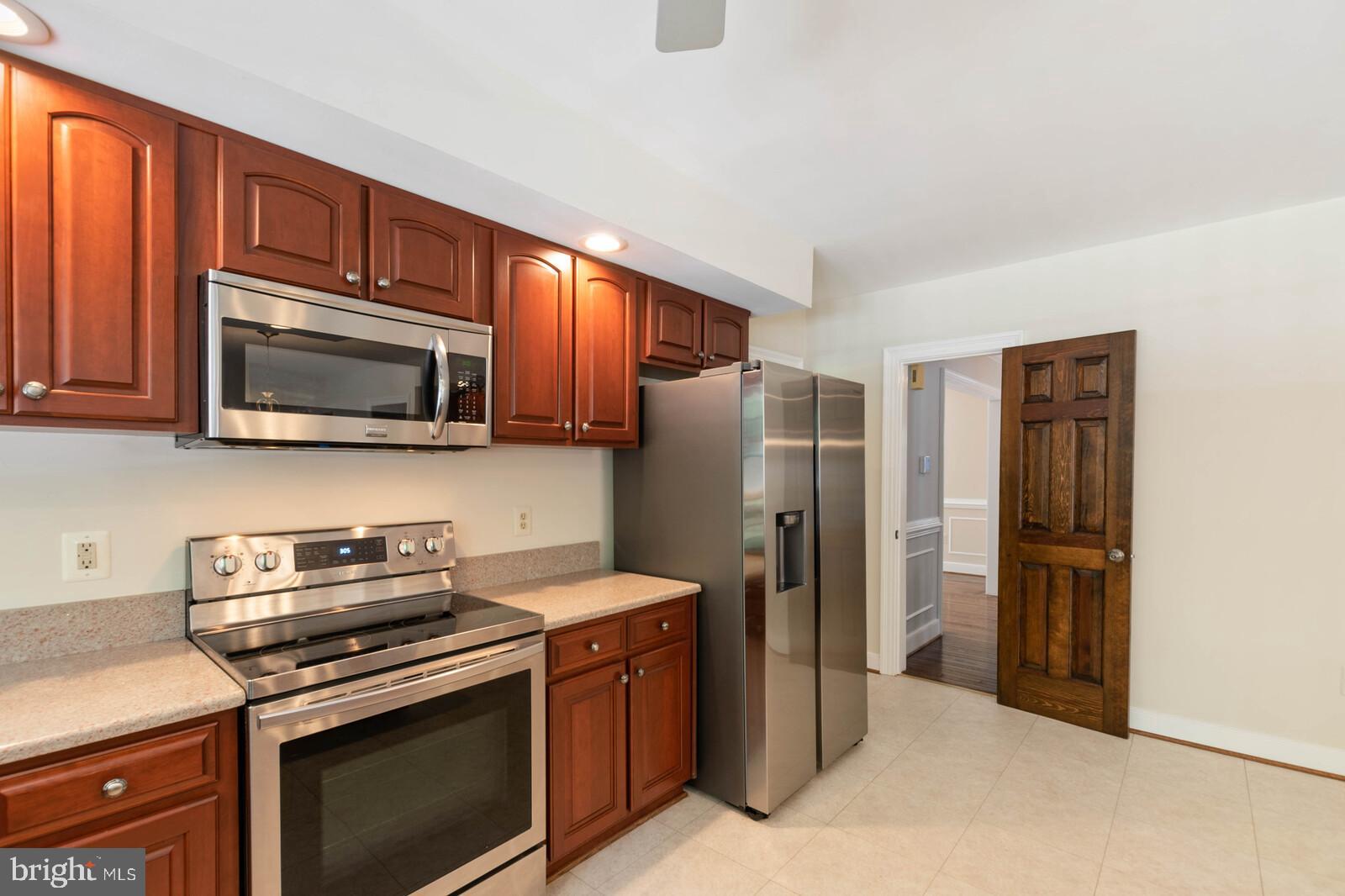 SPRING LAKE WOODS - Residential