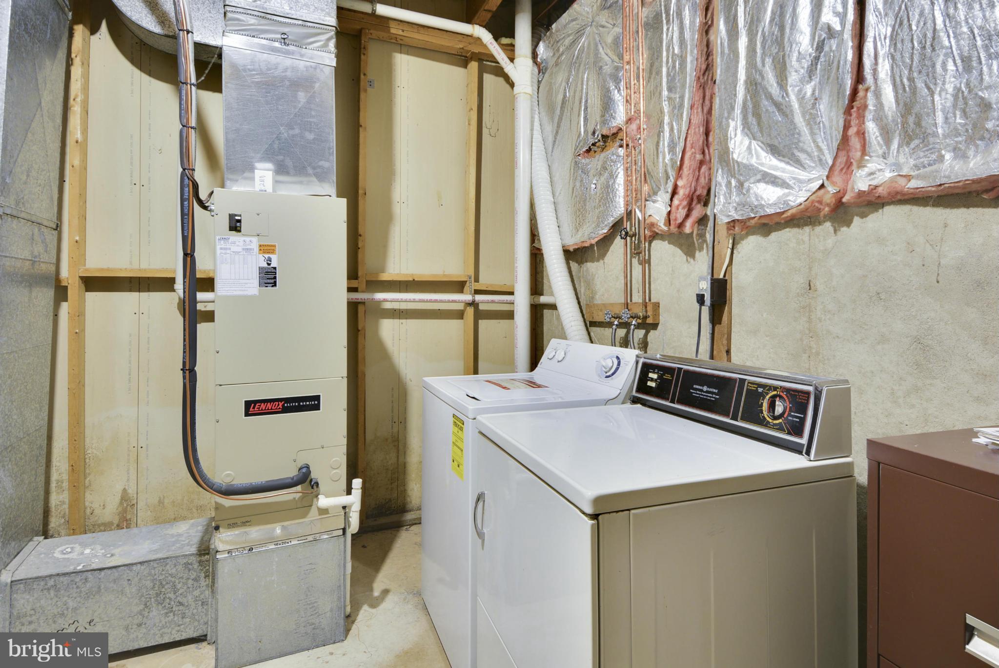 RESTON - Residential