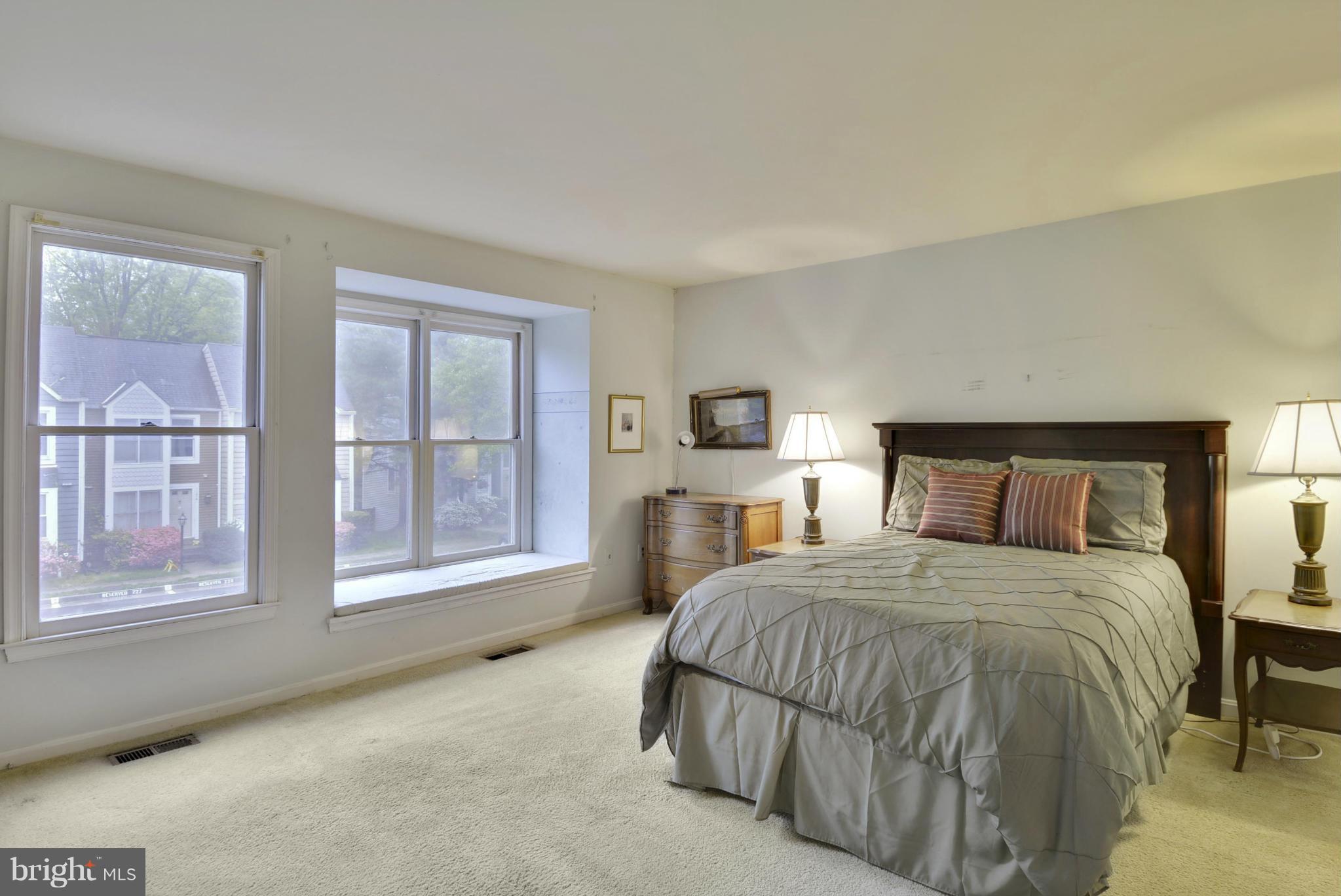 RESTON - Residential