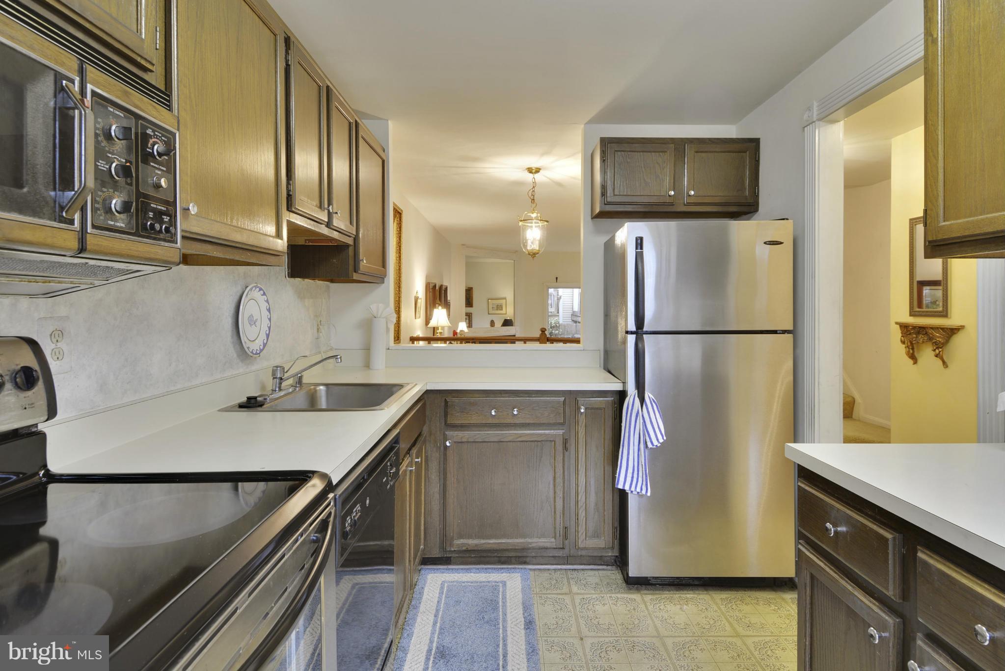 RESTON - Residential