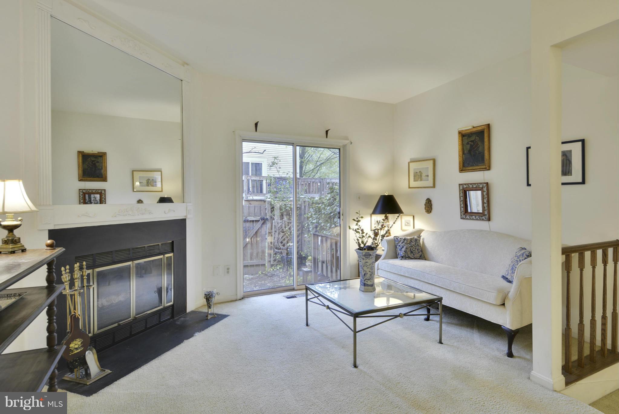 RESTON - Residential