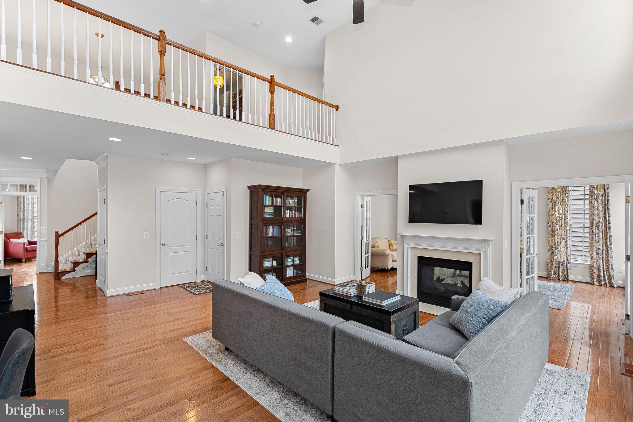 LANSDOWNE ON THE POTOMAC - Residential