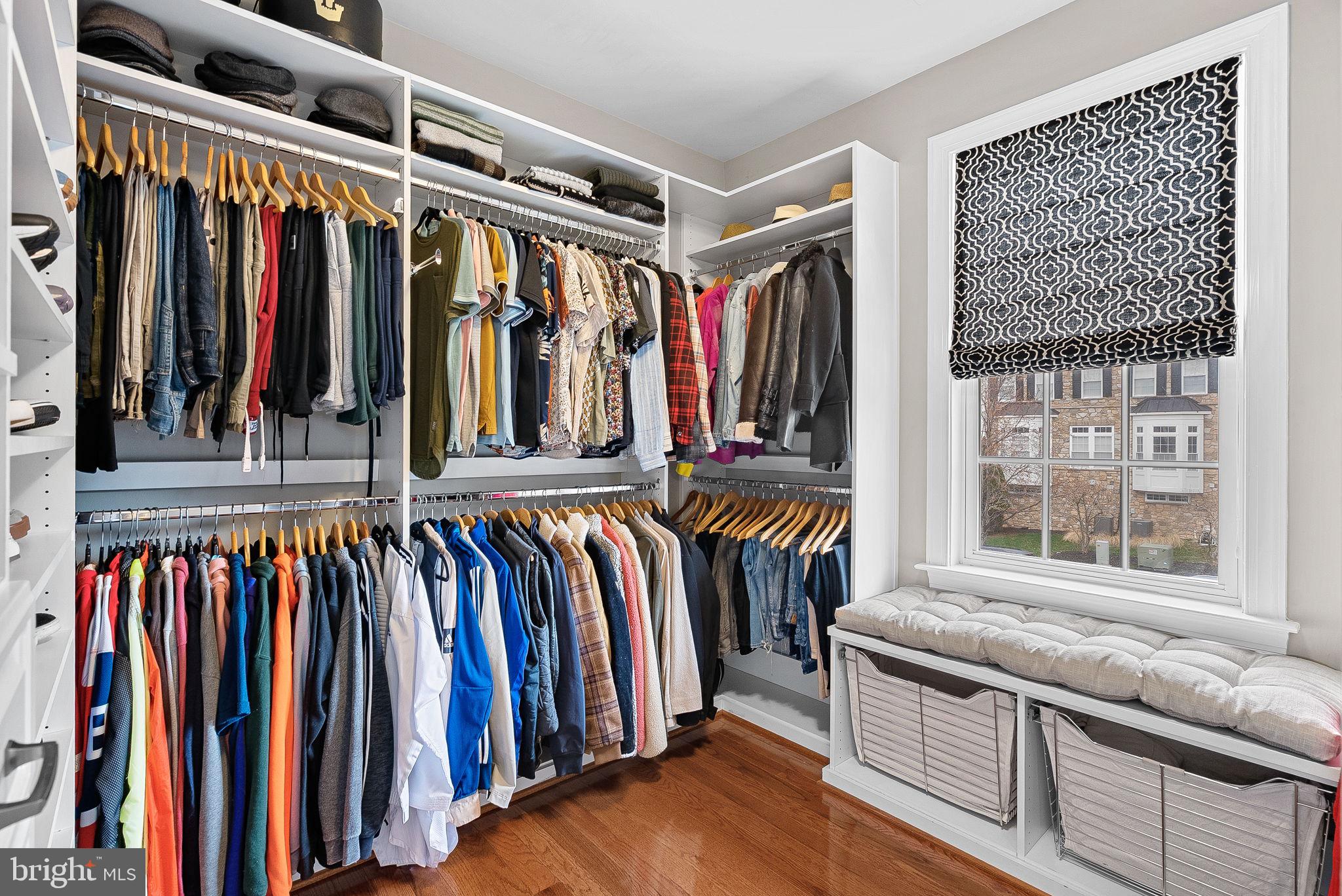 LANSDOWNE ON THE POTOMAC - Residential