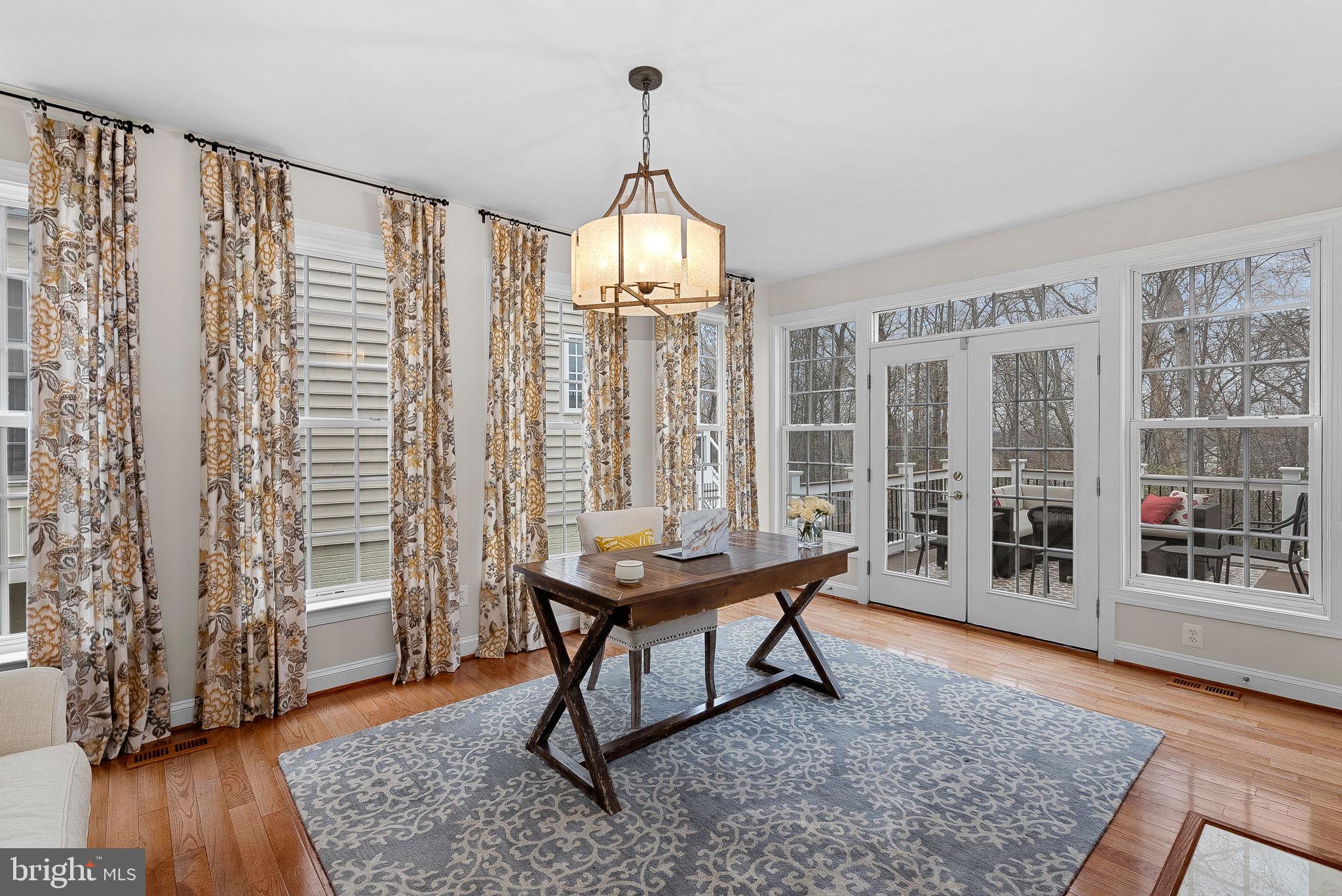 LANSDOWNE ON THE POTOMAC - Residential