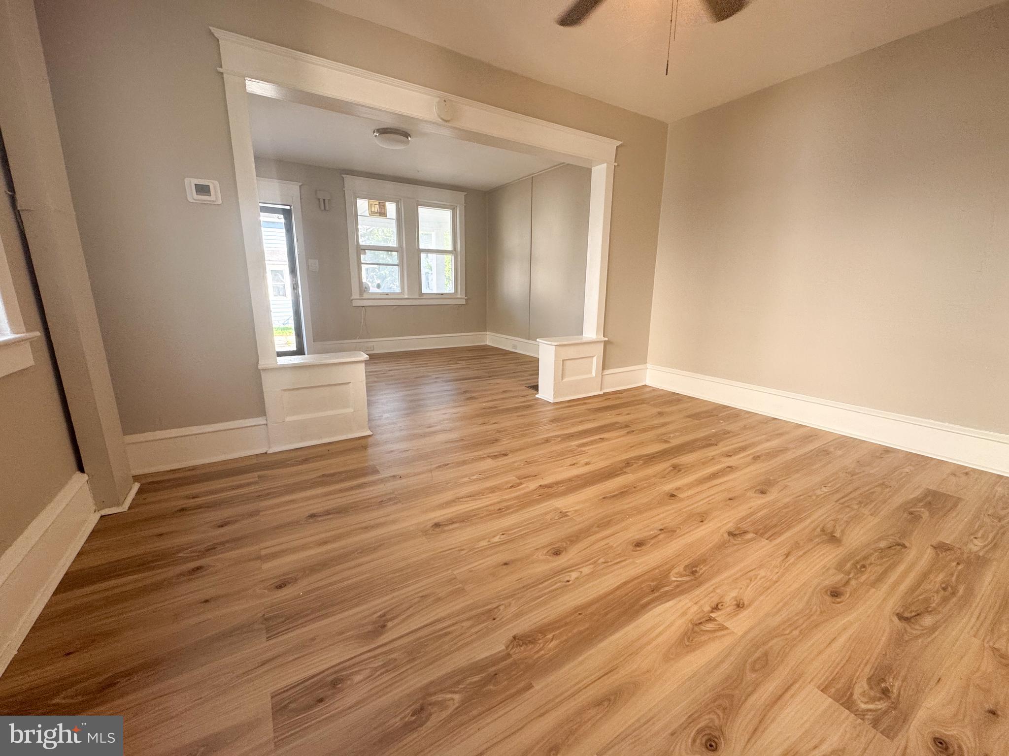 27 E ADAMS STREET 29