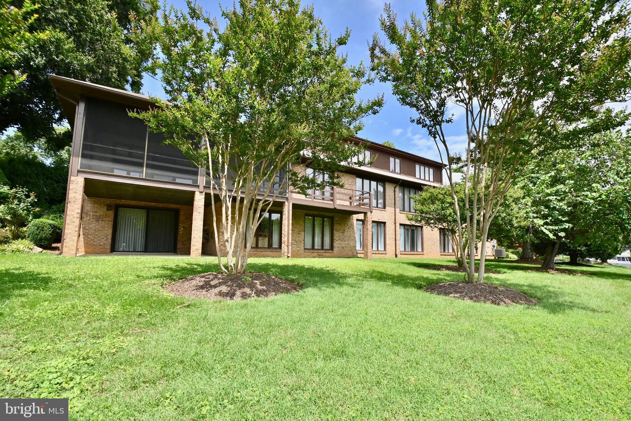 TANTALLON ON THE POTOMAC - Residential