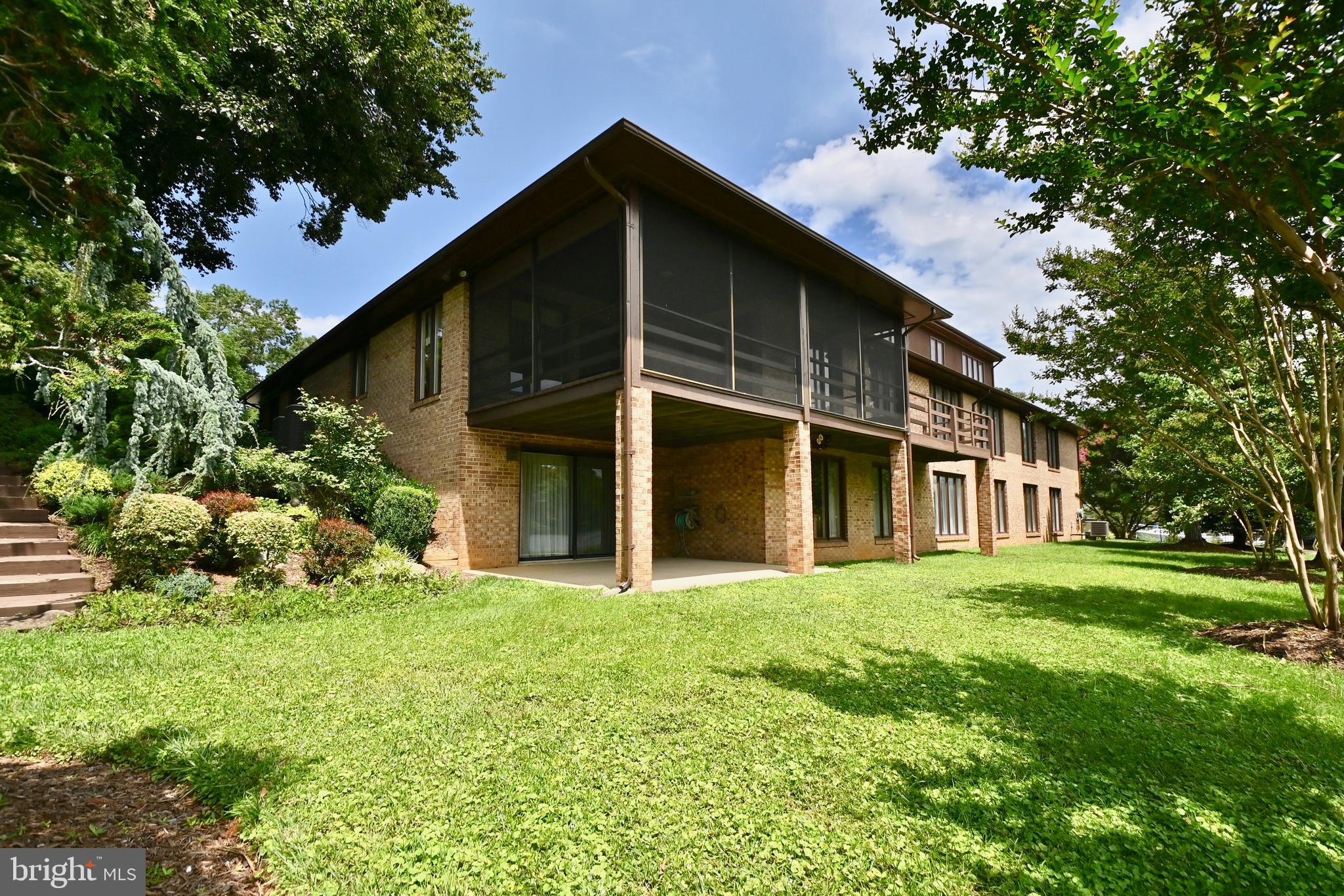 TANTALLON ON THE POTOMAC - Residential