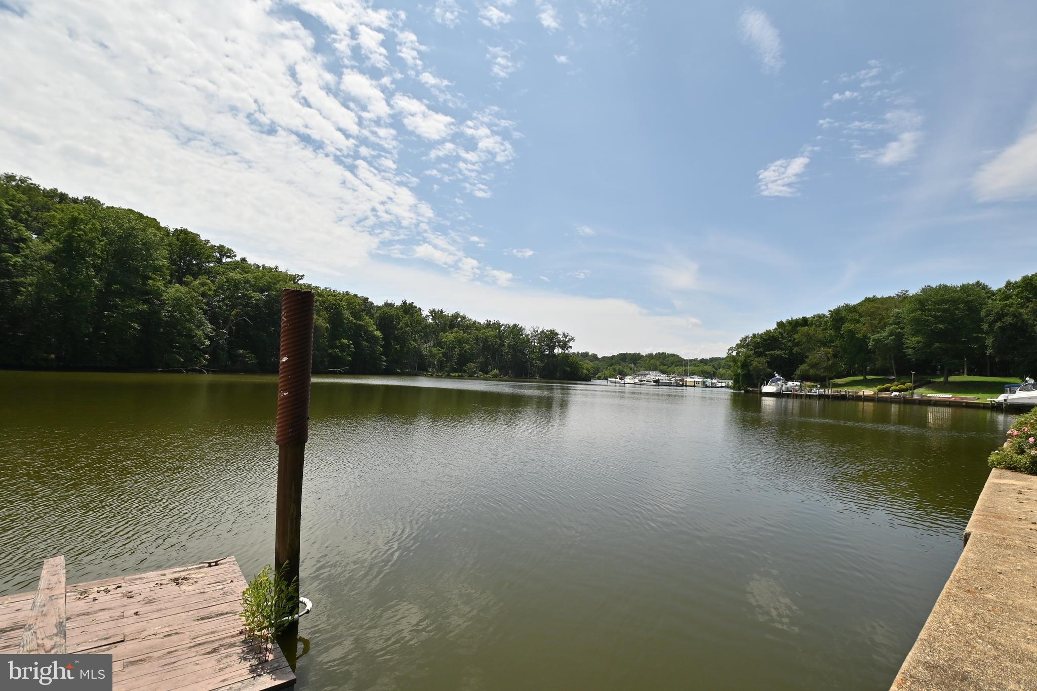 TANTALLON ON THE POTOMAC - Residential
