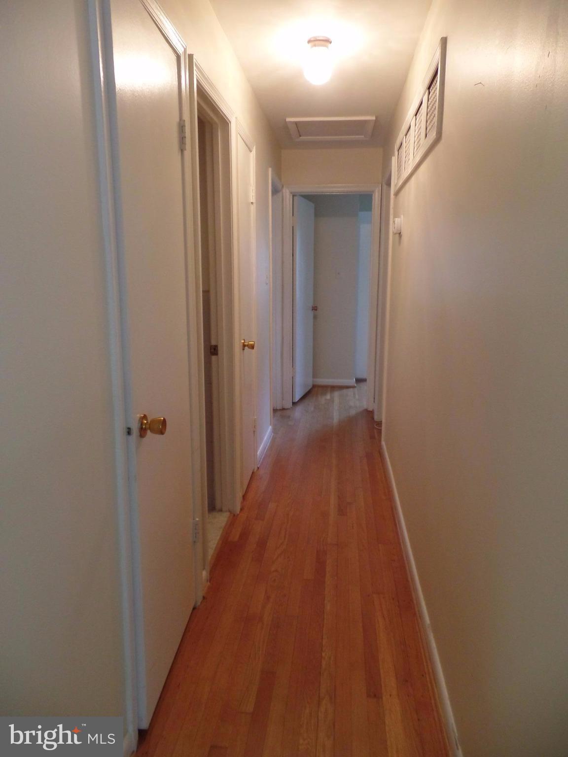 LEELAND PARK - Residential Lease