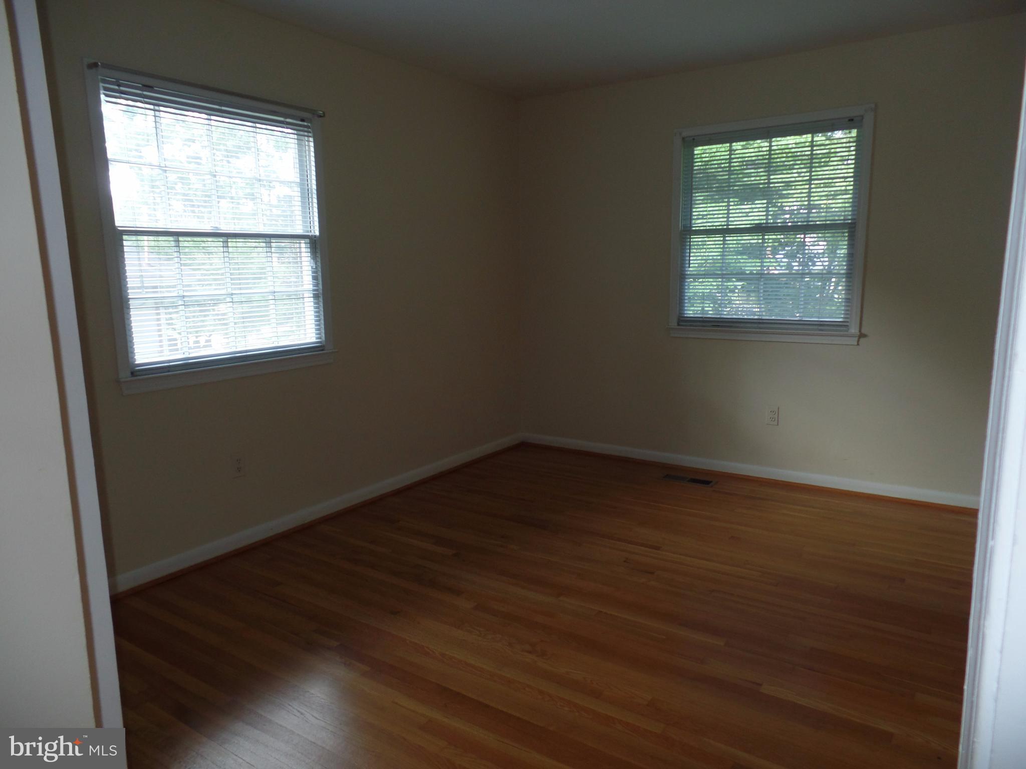 LEELAND PARK - Residential Lease