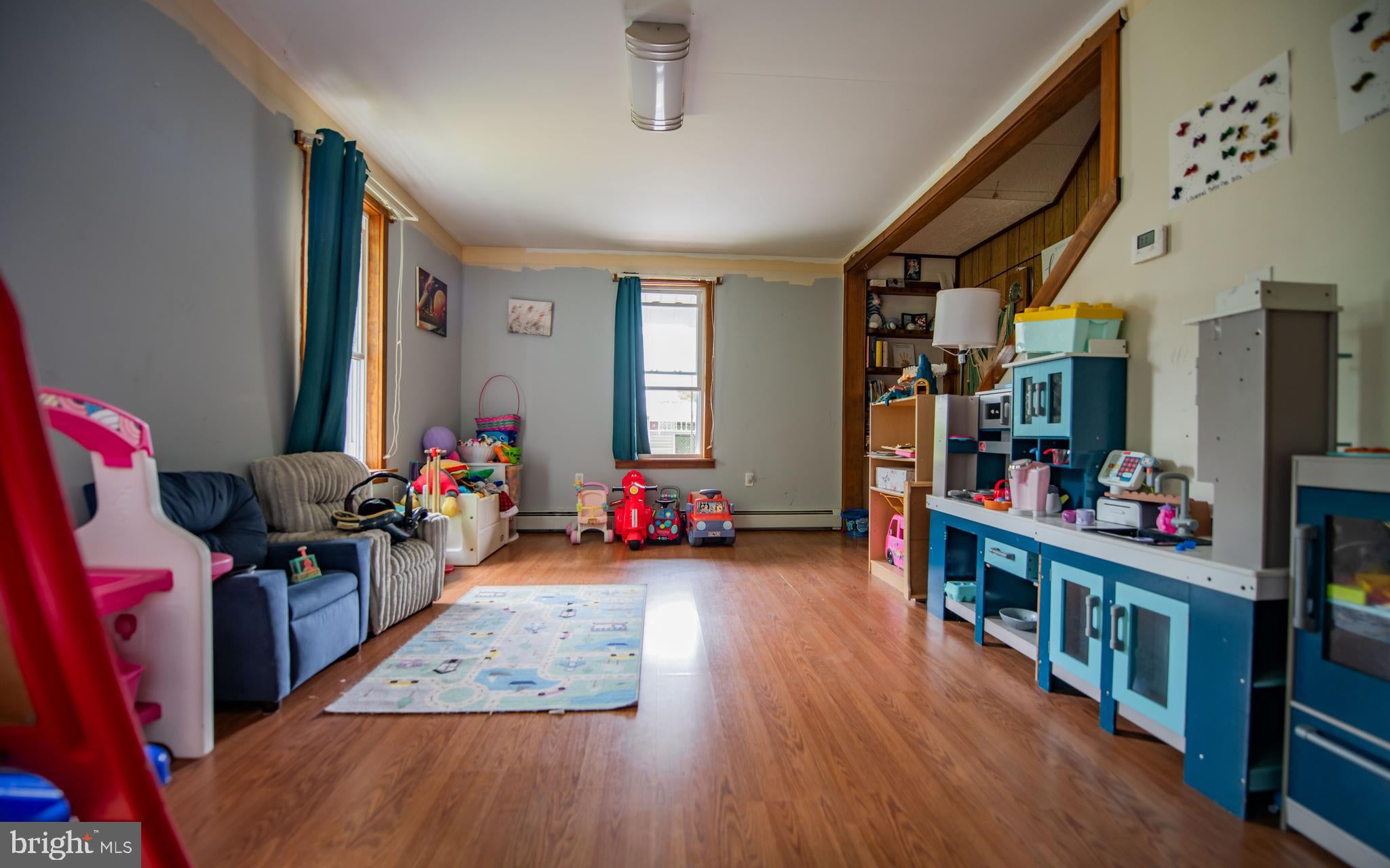 104 W FIREHALL ROAD