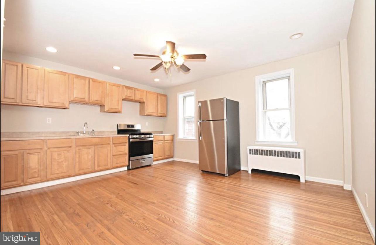 1501 E SUSQUEHANNA AVENUE