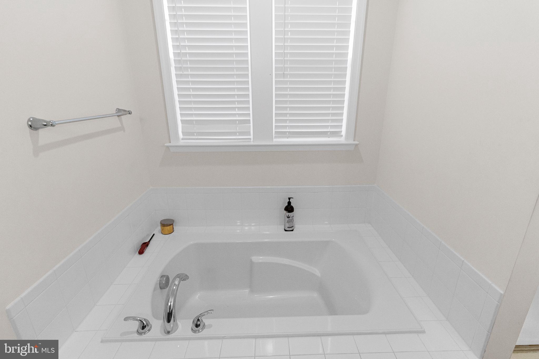 RIDGES OF TUSCARORA - Residential