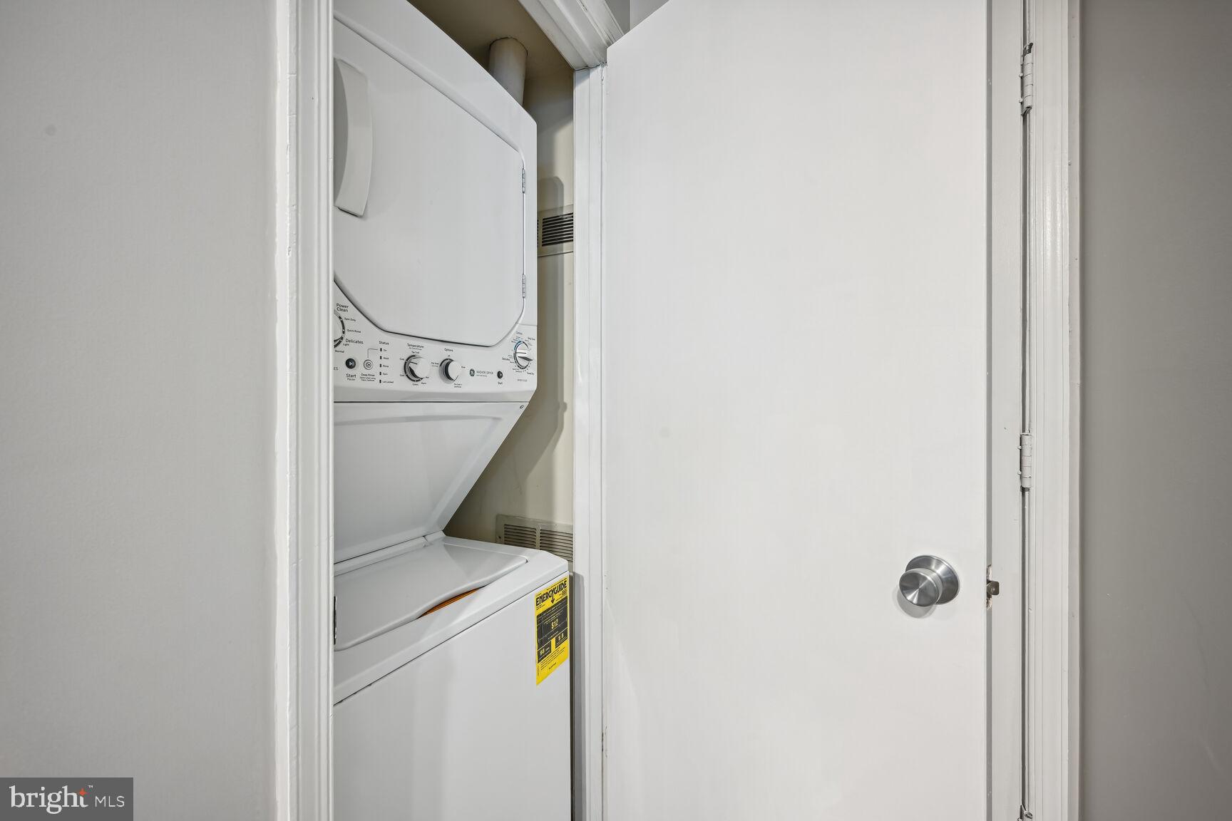 THE TIERS OF LAUREL LAKE - Residential