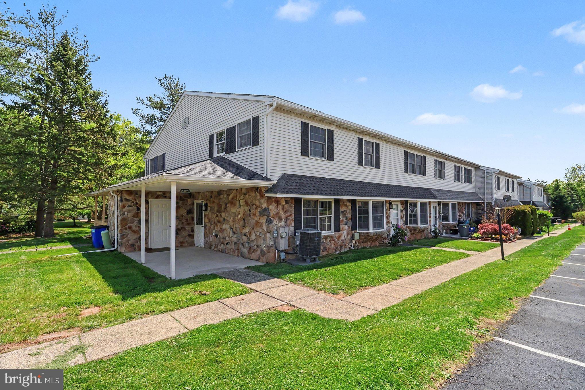 WHITPAIN HILLS - Residential