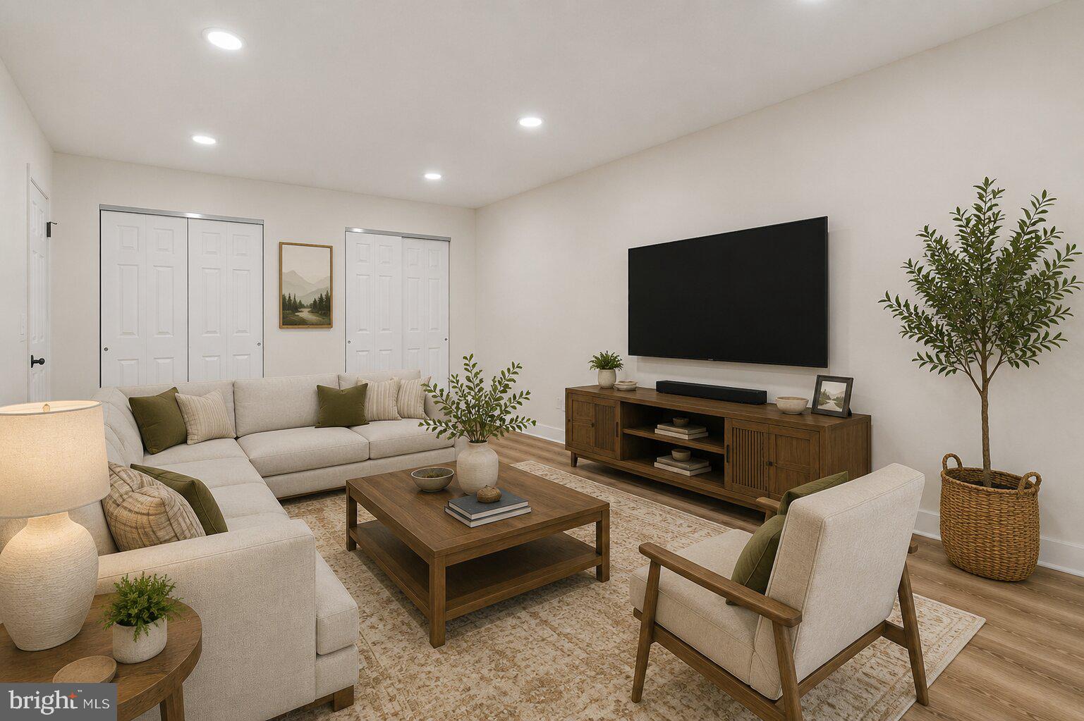 WHITPAIN HILLS - Residential