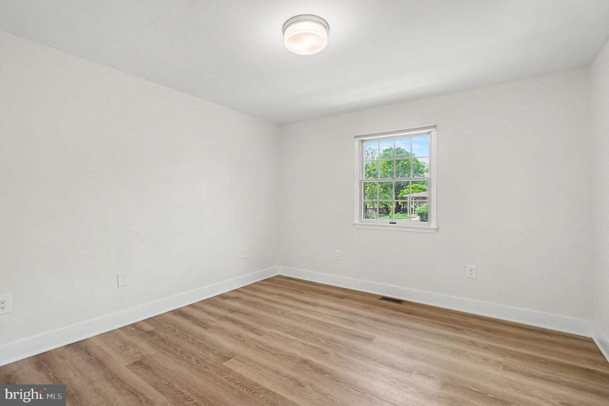 WHITPAIN HILLS - Residential
