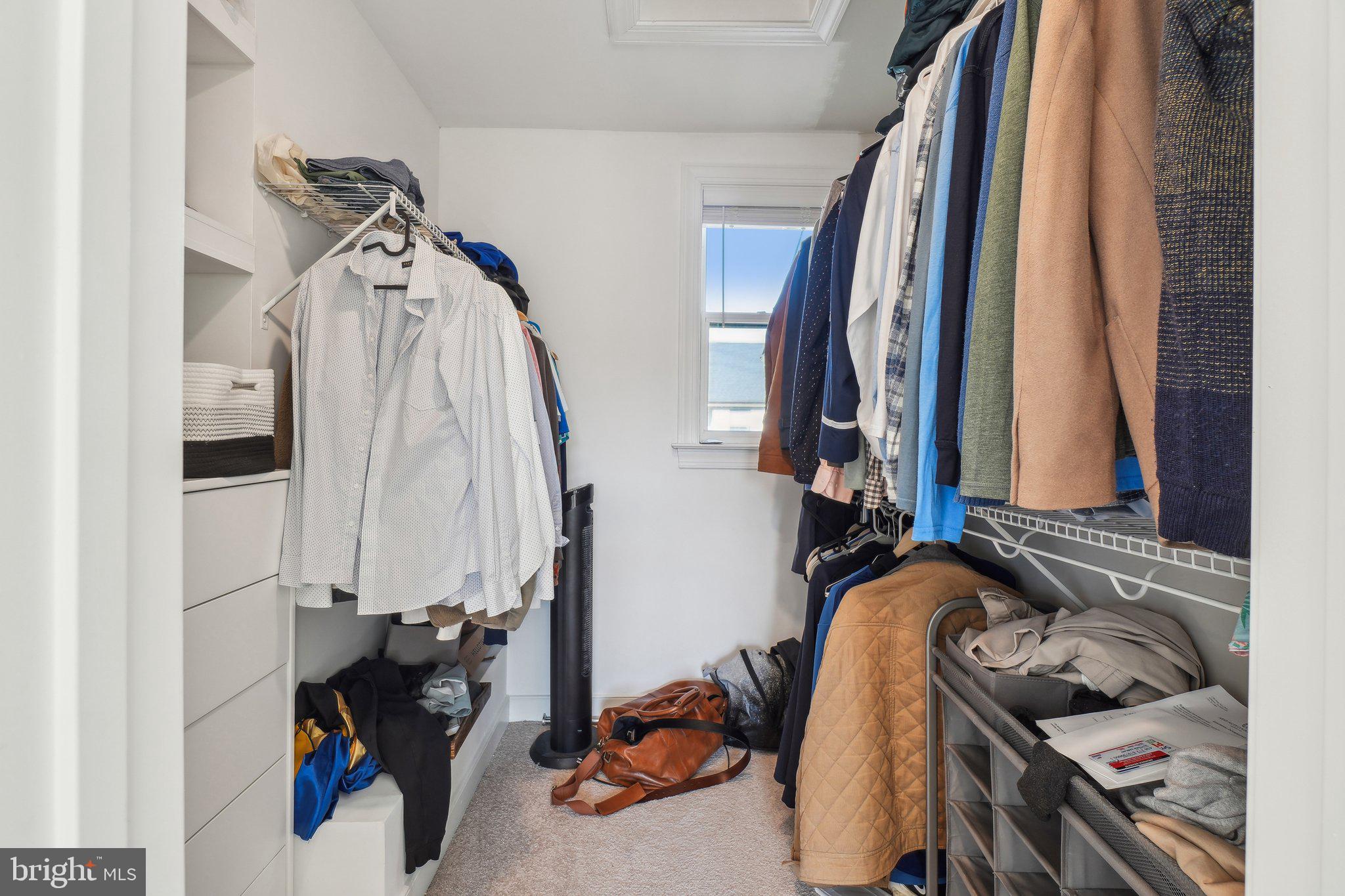 HUNTINGTON CROSSING - Residential Lease