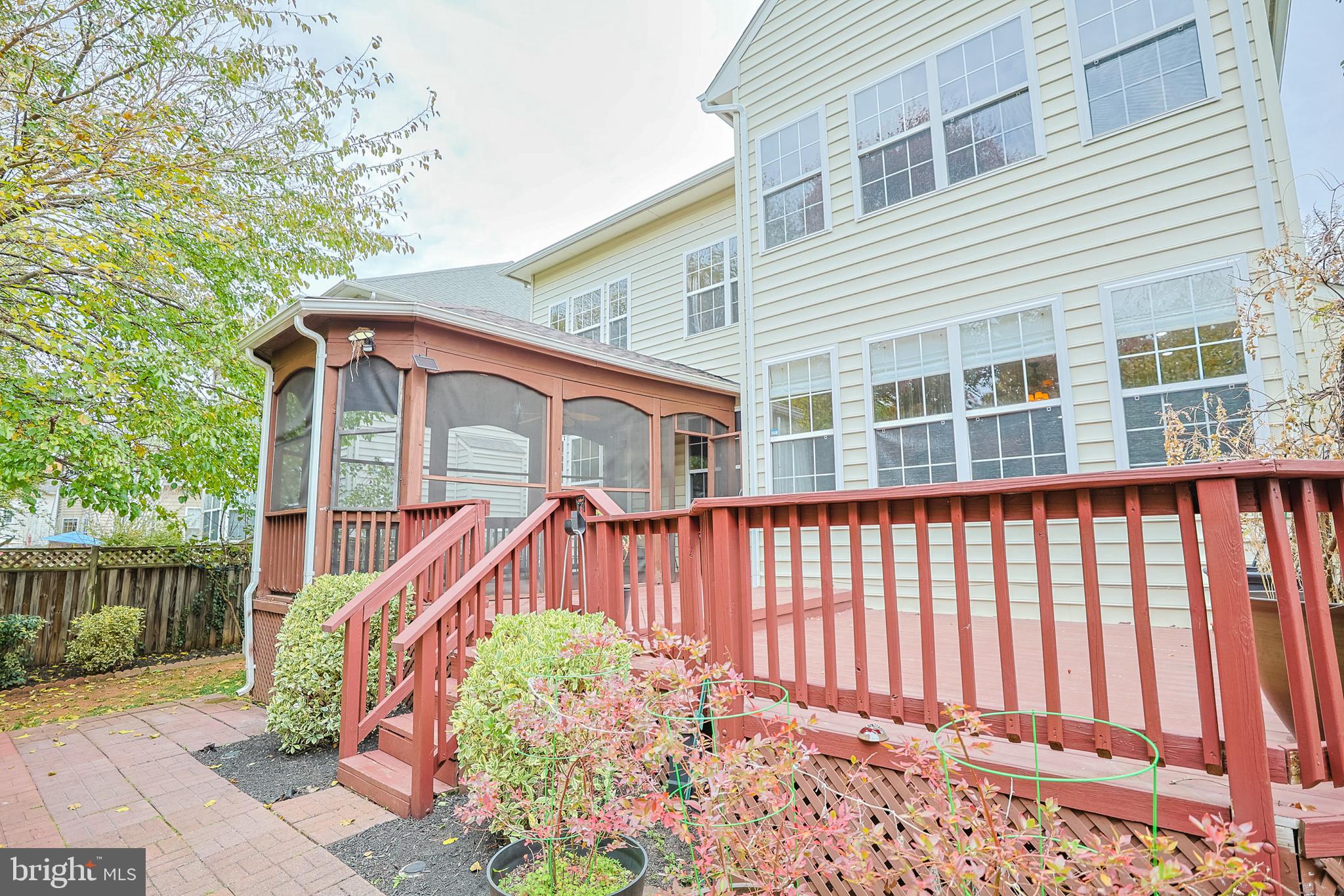 SUMNER LAKE - Residential Lease