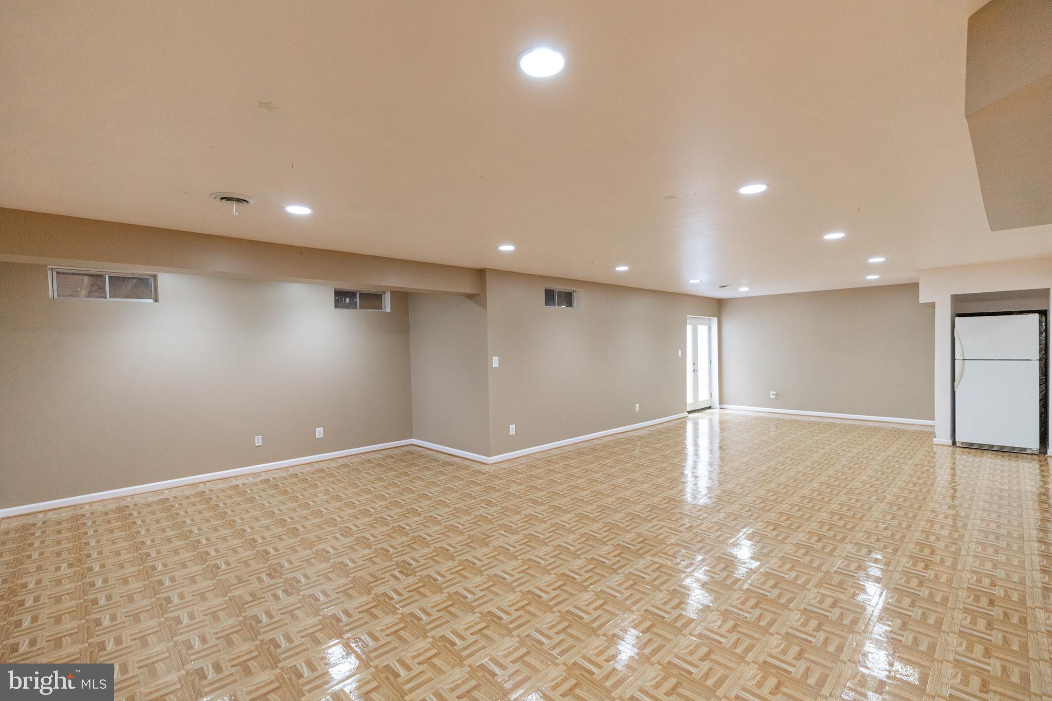 SUMNER LAKE - Residential Lease